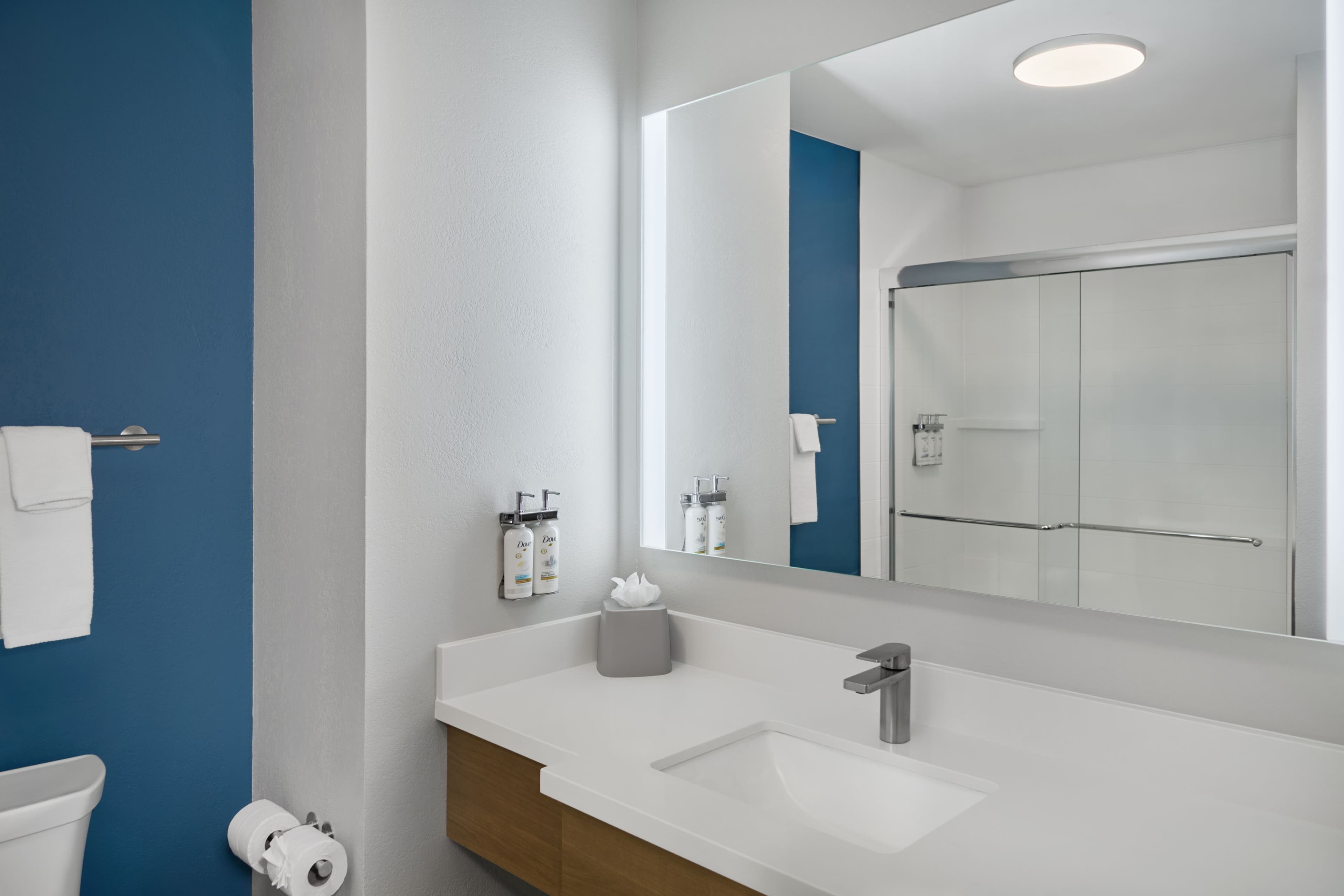 Holiday Inn Express & Suites Odessa - Image 4