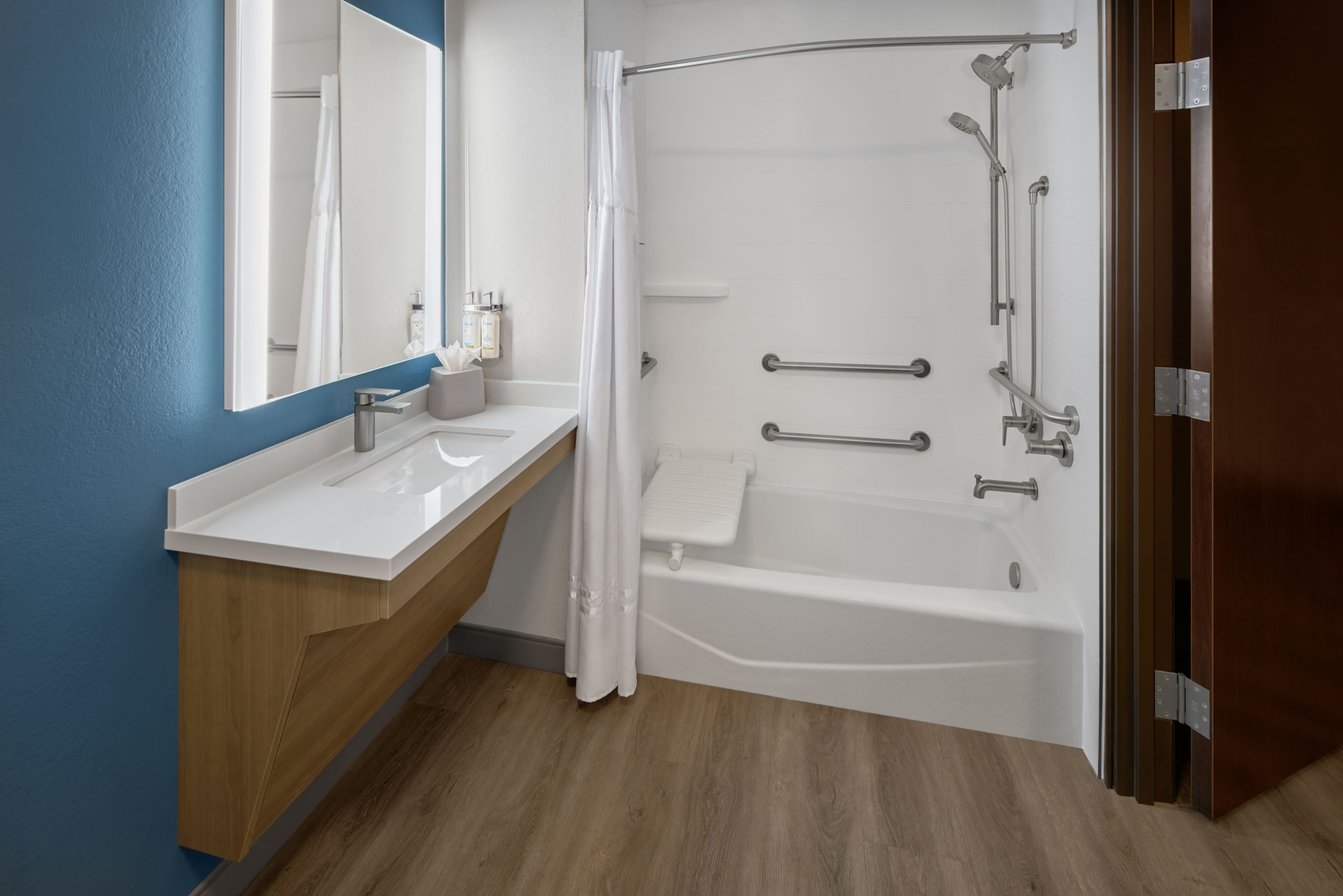 Holiday Inn Express & Suites Odessa — 23