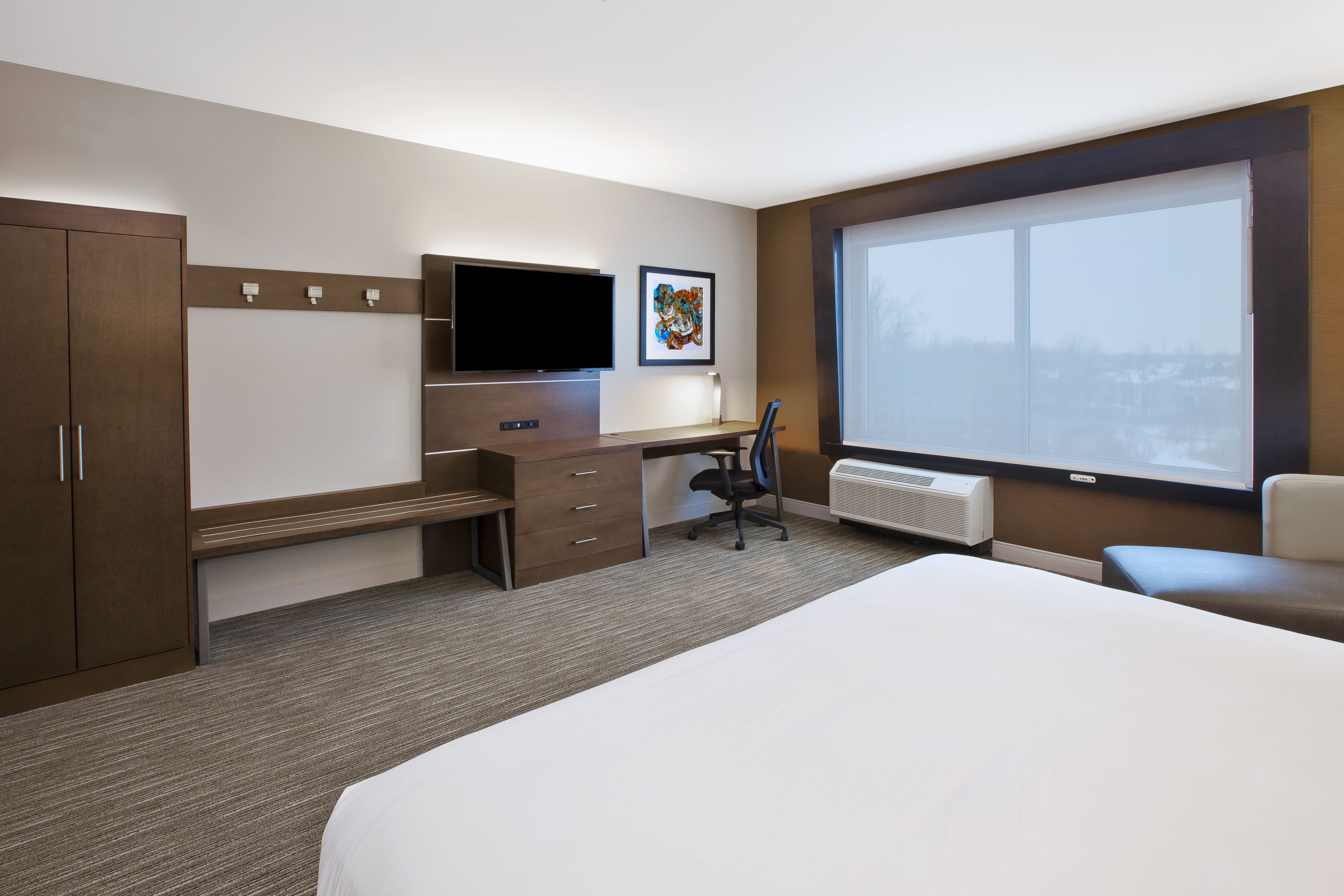 Holiday Inn Express & Suites Okemos - University Area — 5