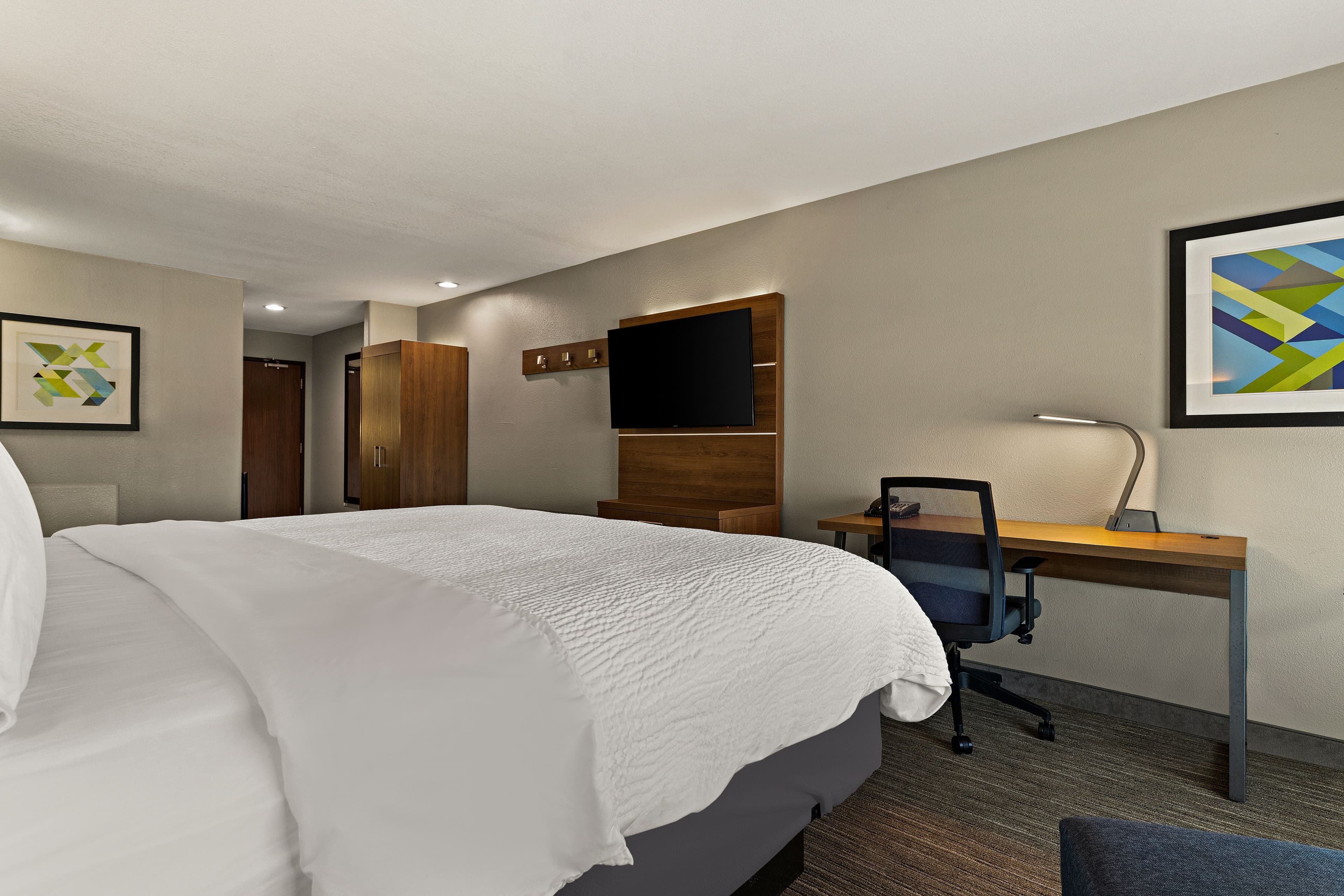 Holiday Inn Express & Suites Okmulgee — 11