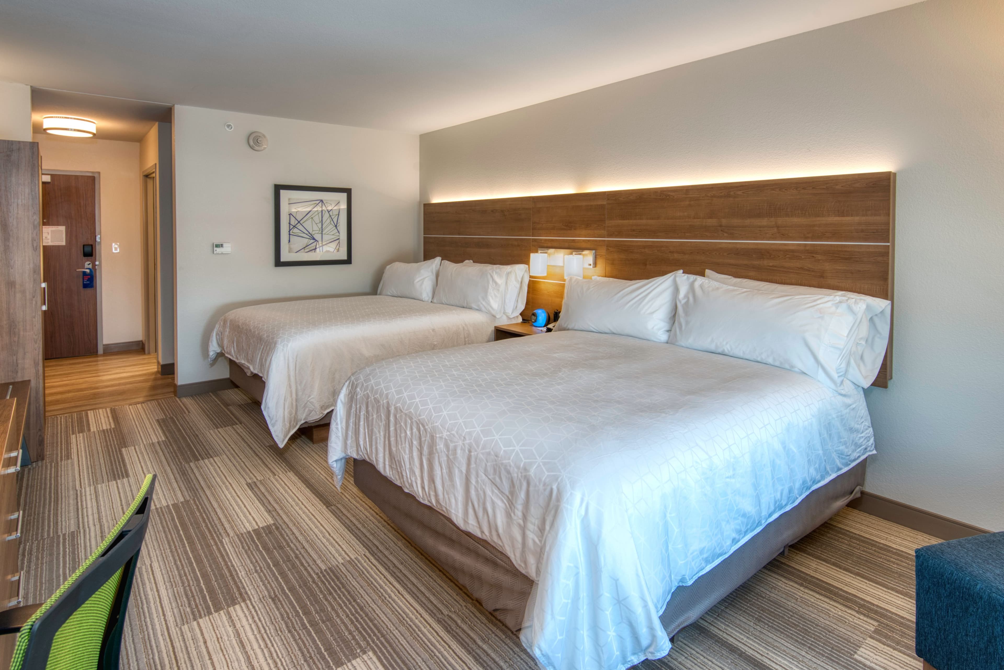 Holiday Inn Express & Suites Omaha Downtown - Old Market — 15