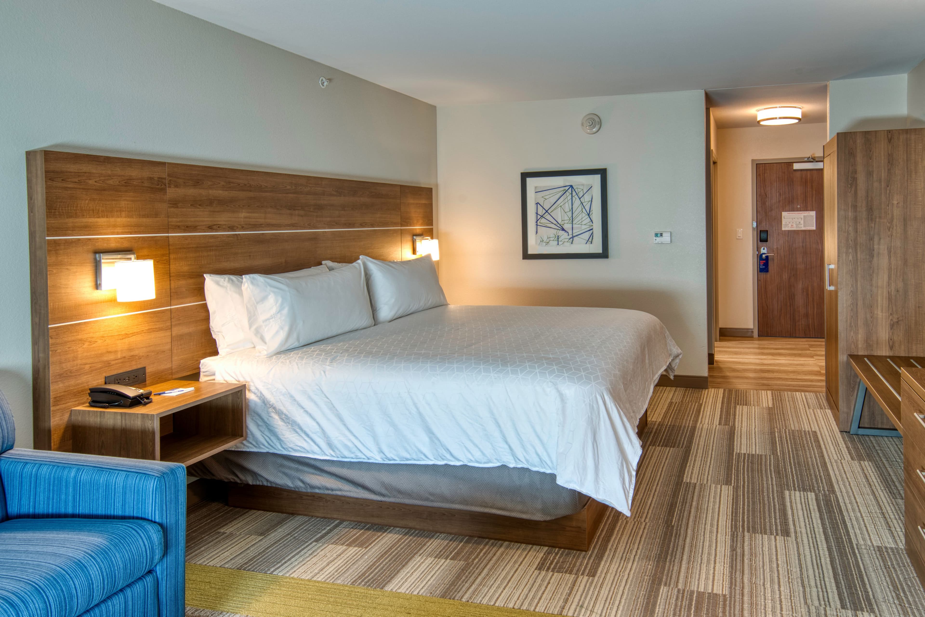 Holiday Inn Express & Suites Omaha Downtown - Old Market — 25