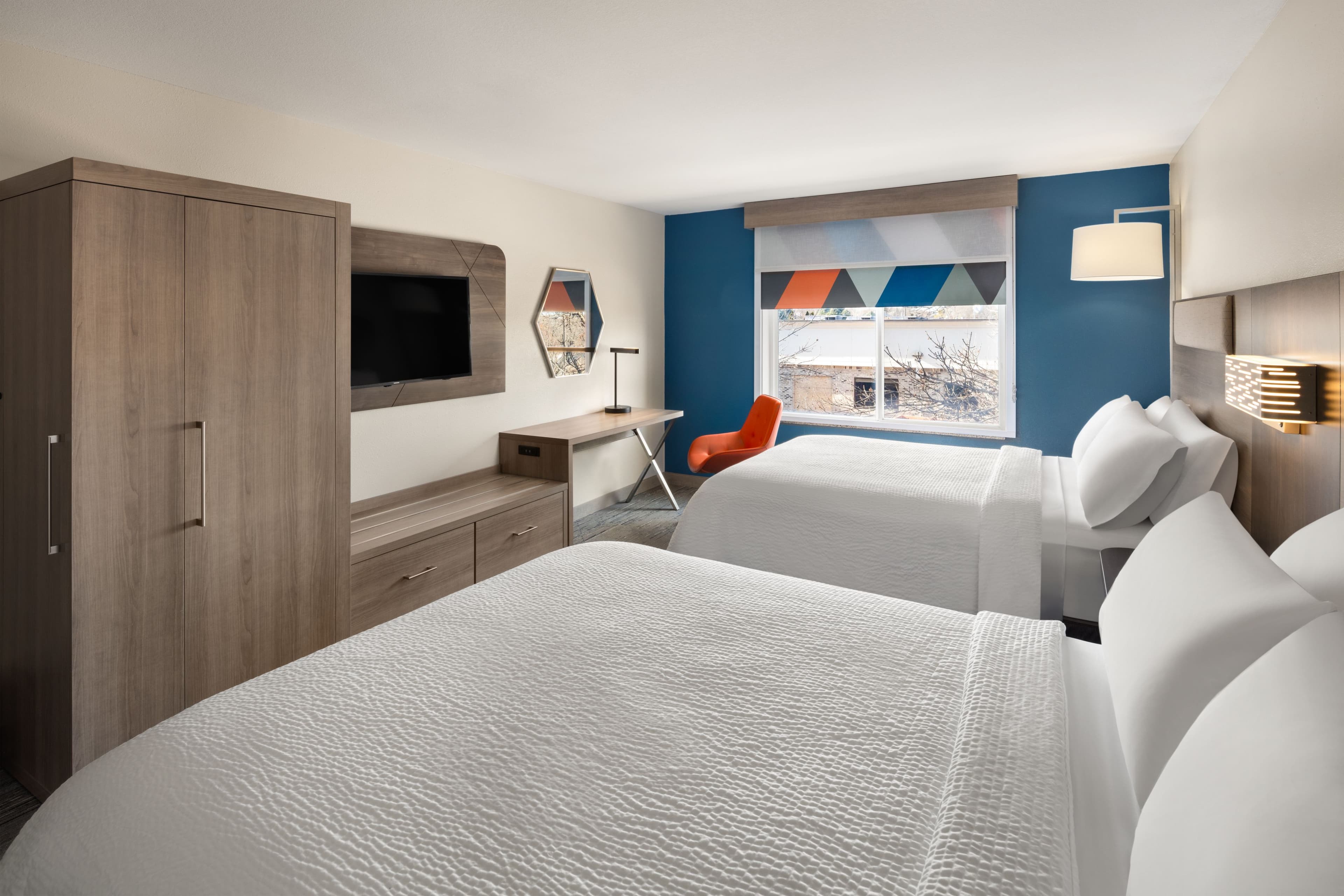 Holiday Inn Express & Suites Cherry Hills — 15