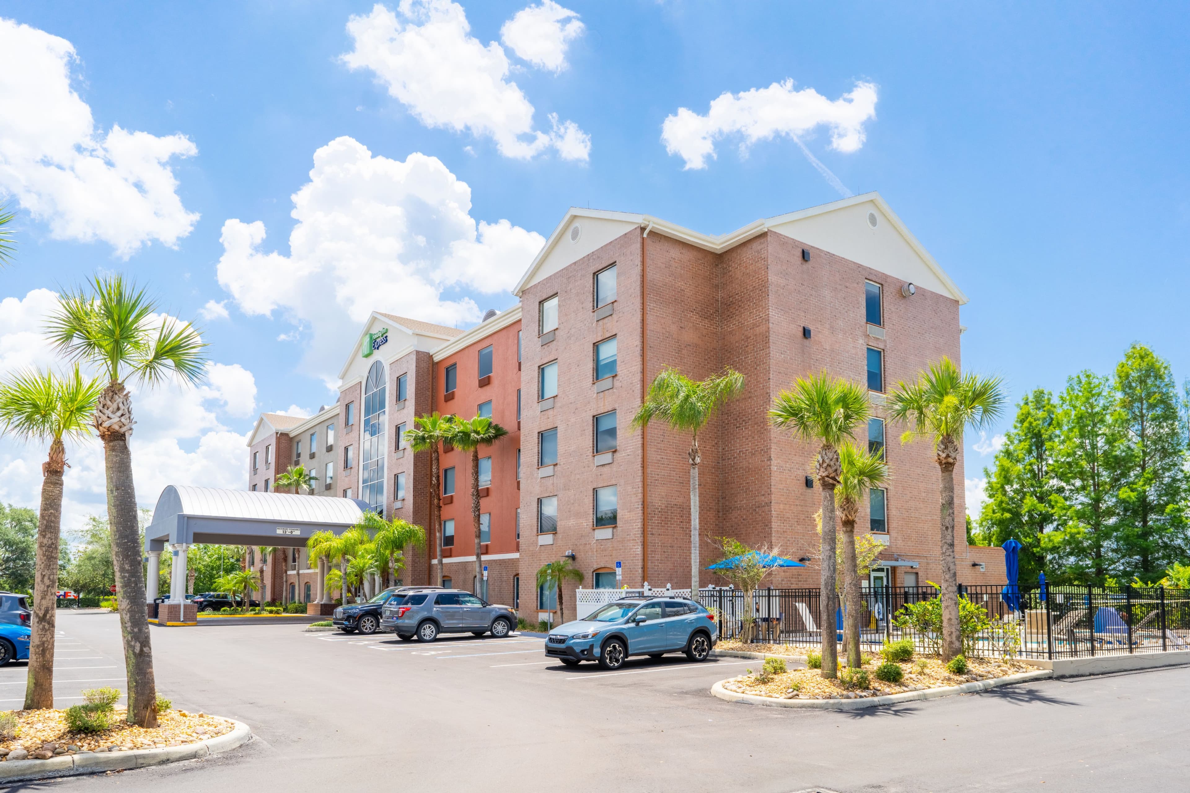Holiday Inn Express & Suites Orange City - Deltona - Image 1