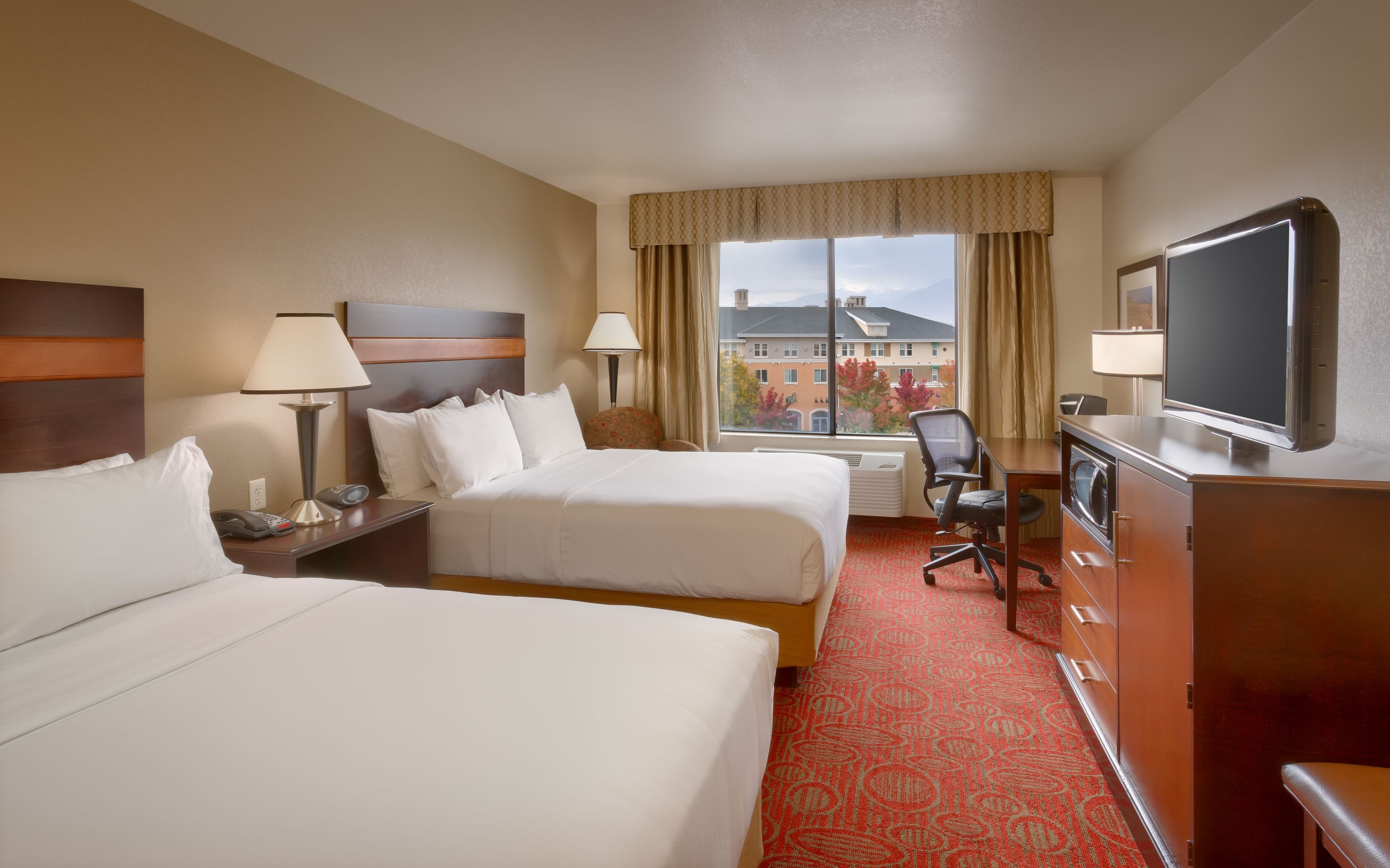 Holiday Inn Express & Suites Orem-North Provo — 10