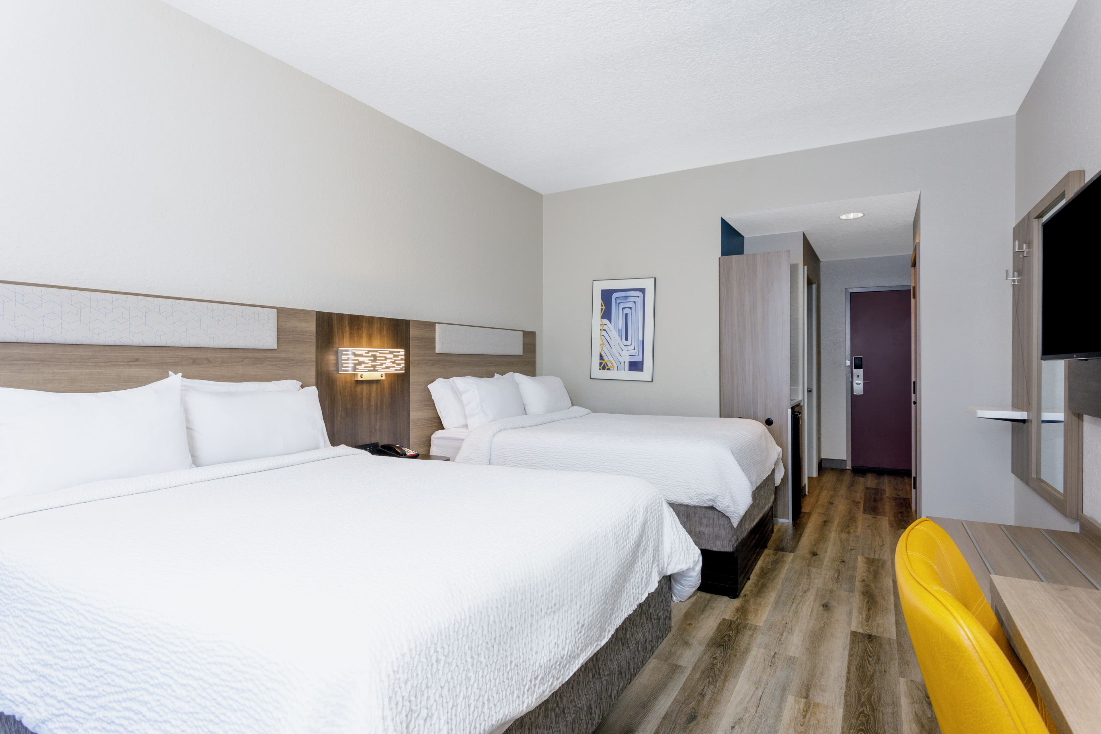Holiday Inn Express & Suites Orlando-Ocoee East — 8