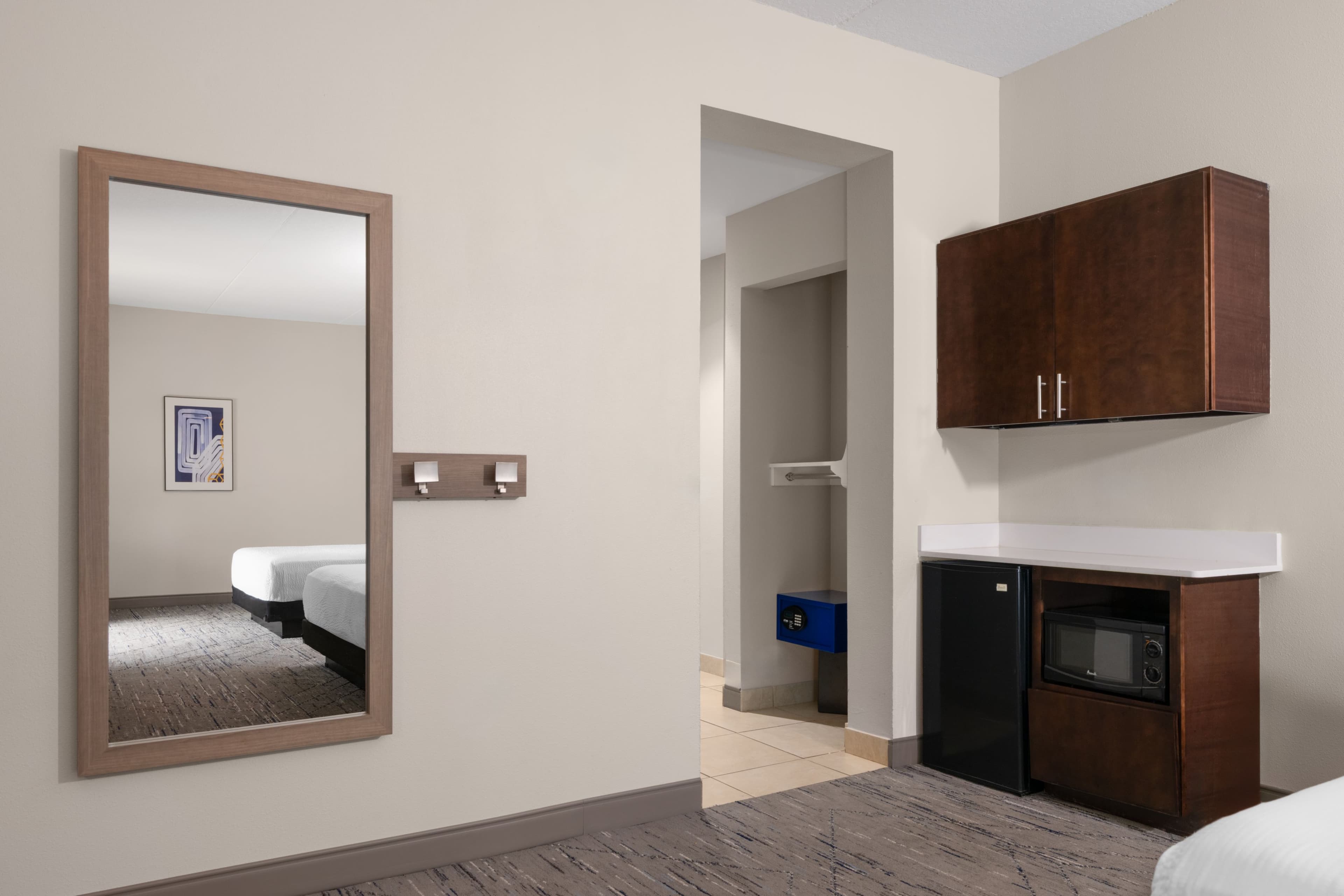 Holiday Inn Express & Suites Orlando East-UCF Area — 64