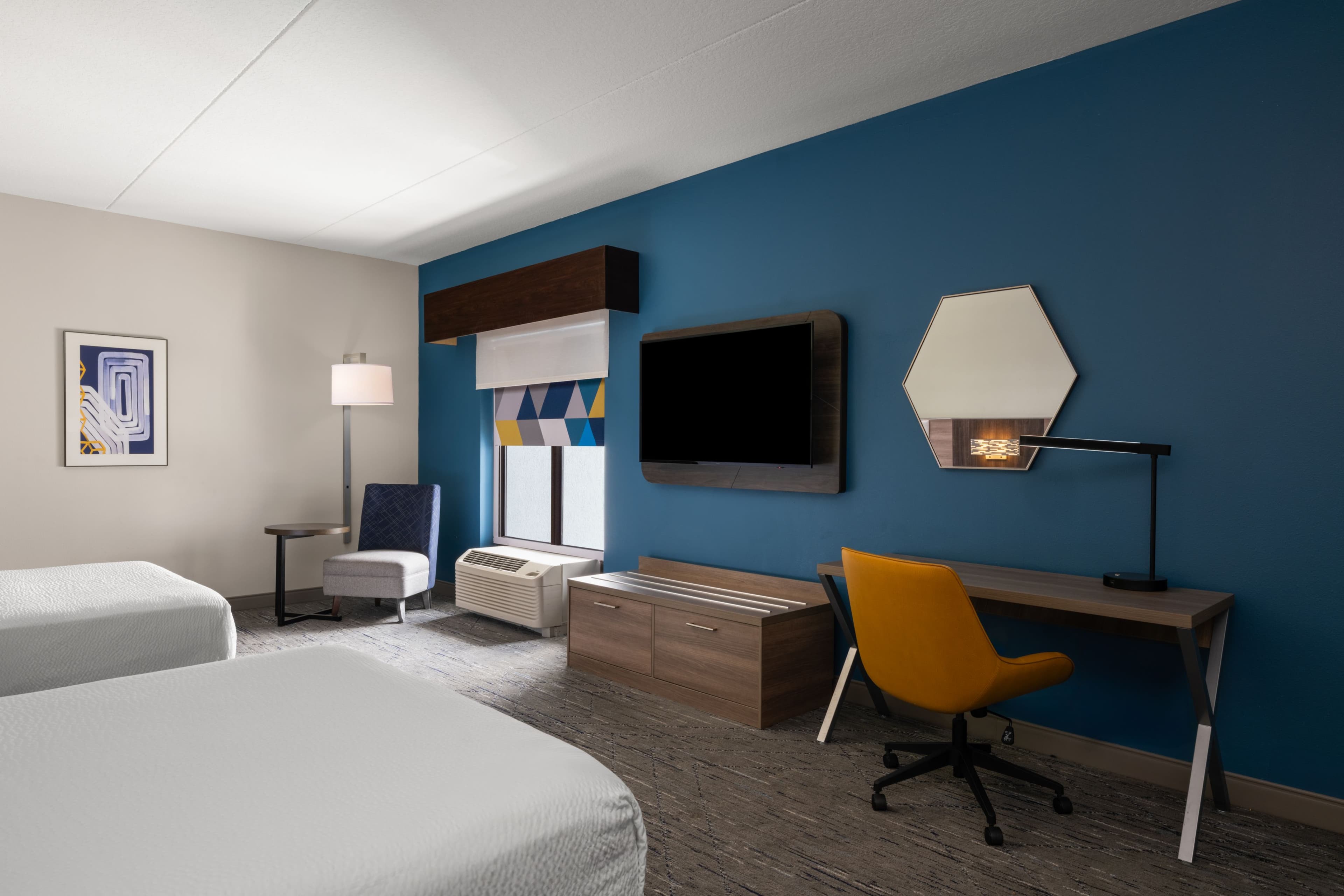Holiday Inn Express & Suites Orlando East-UCF Area — 95