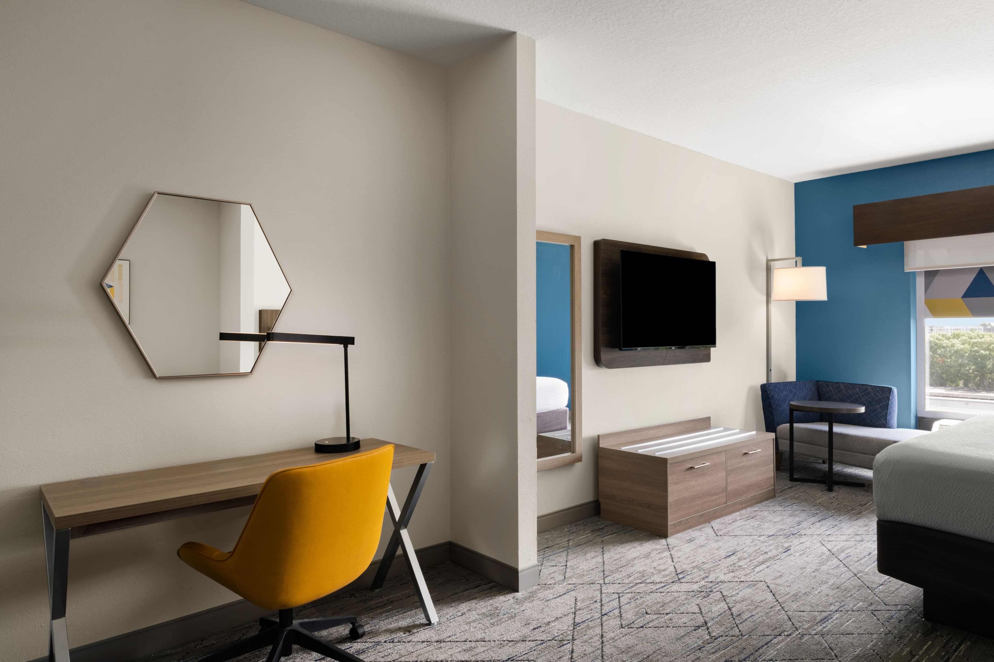 Holiday Inn Express & Suites Orlando East-UCF Area — 83