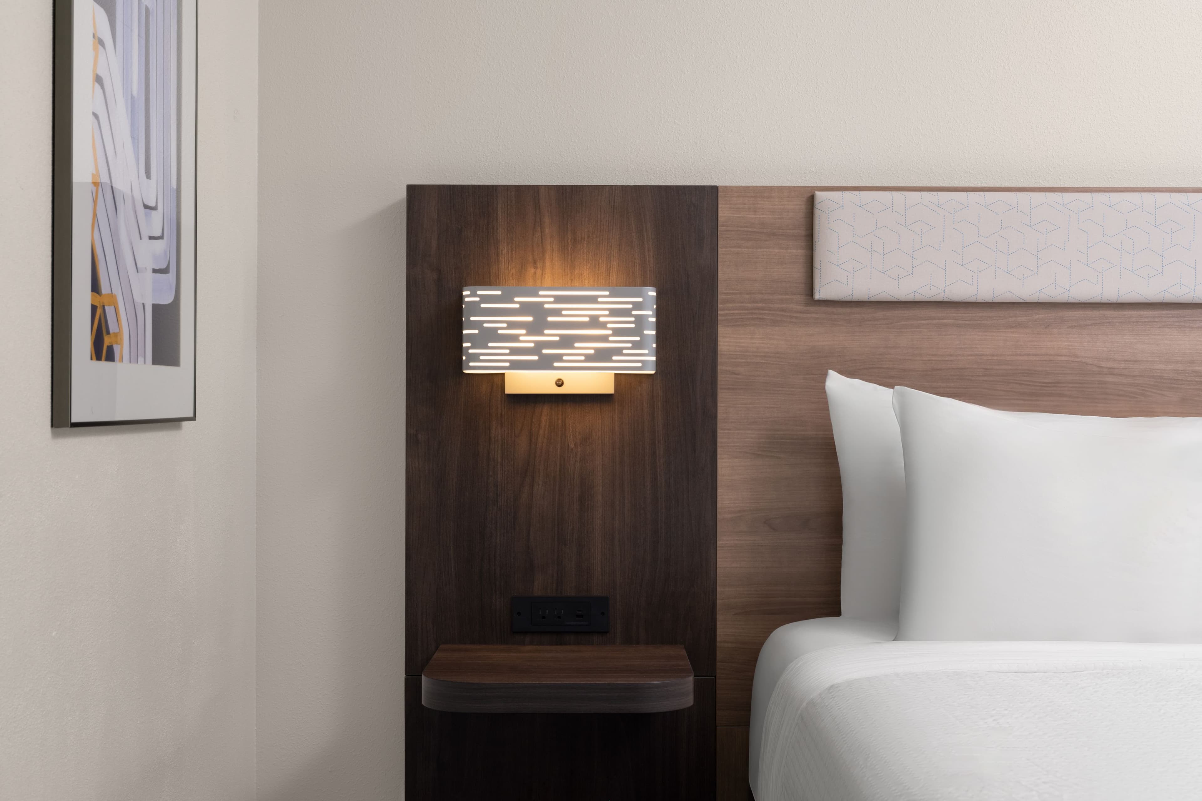 Holiday Inn Express & Suites Orlando East-UCF Area — 2