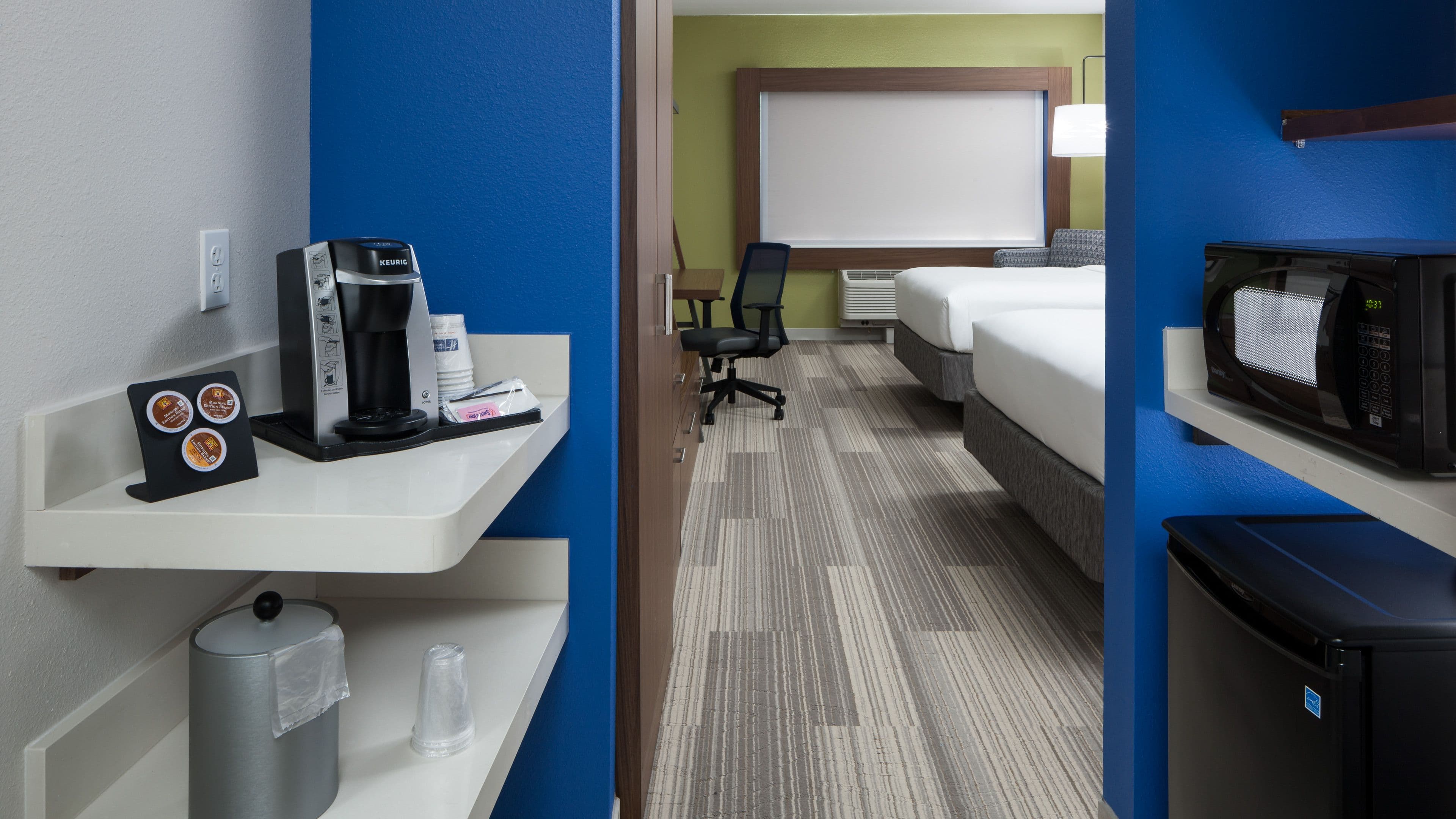 Holiday Inn Express & Suites Orlando At Seaworld — 43