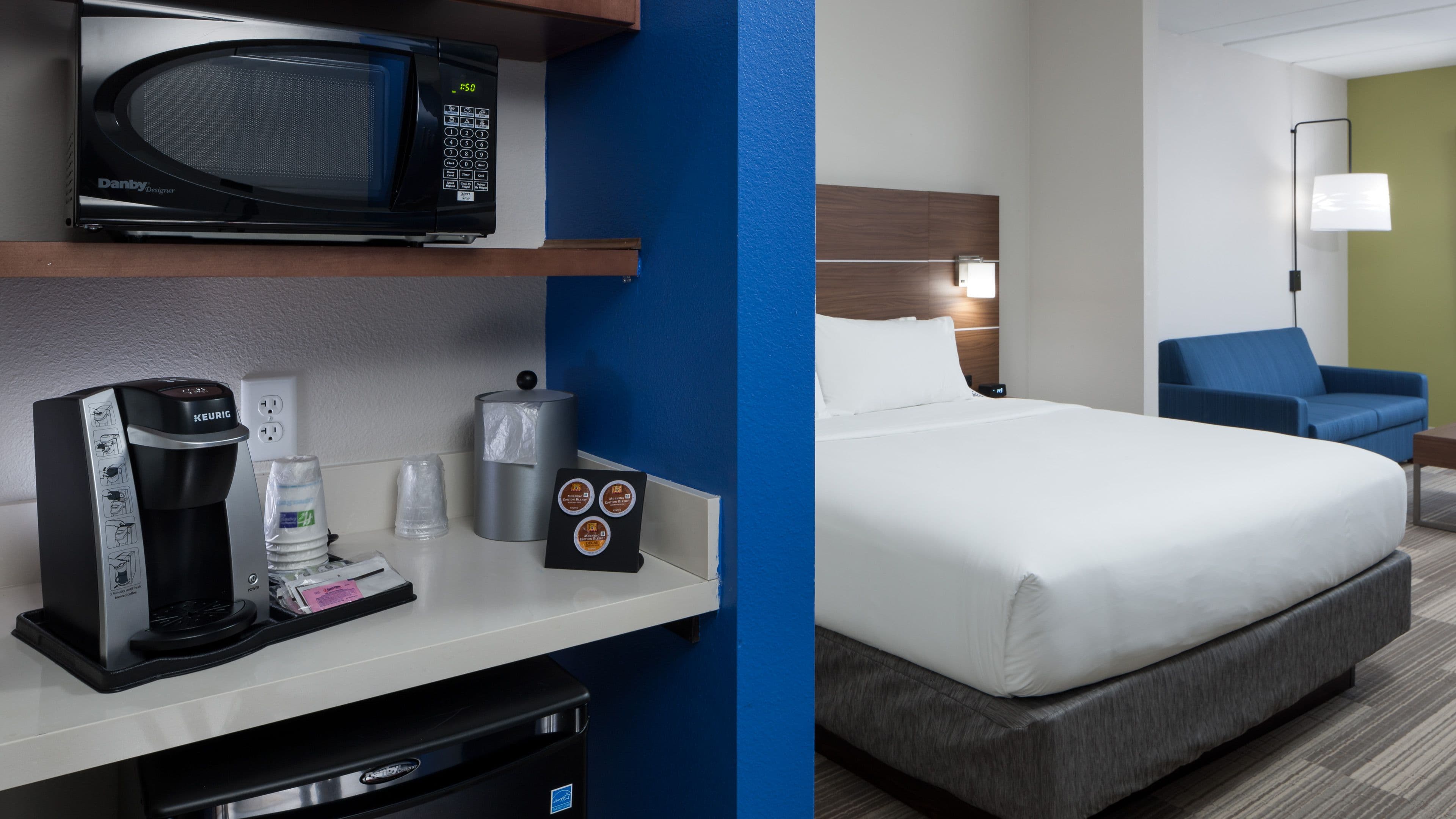 Holiday Inn Express & Suites Orlando At Seaworld — 6