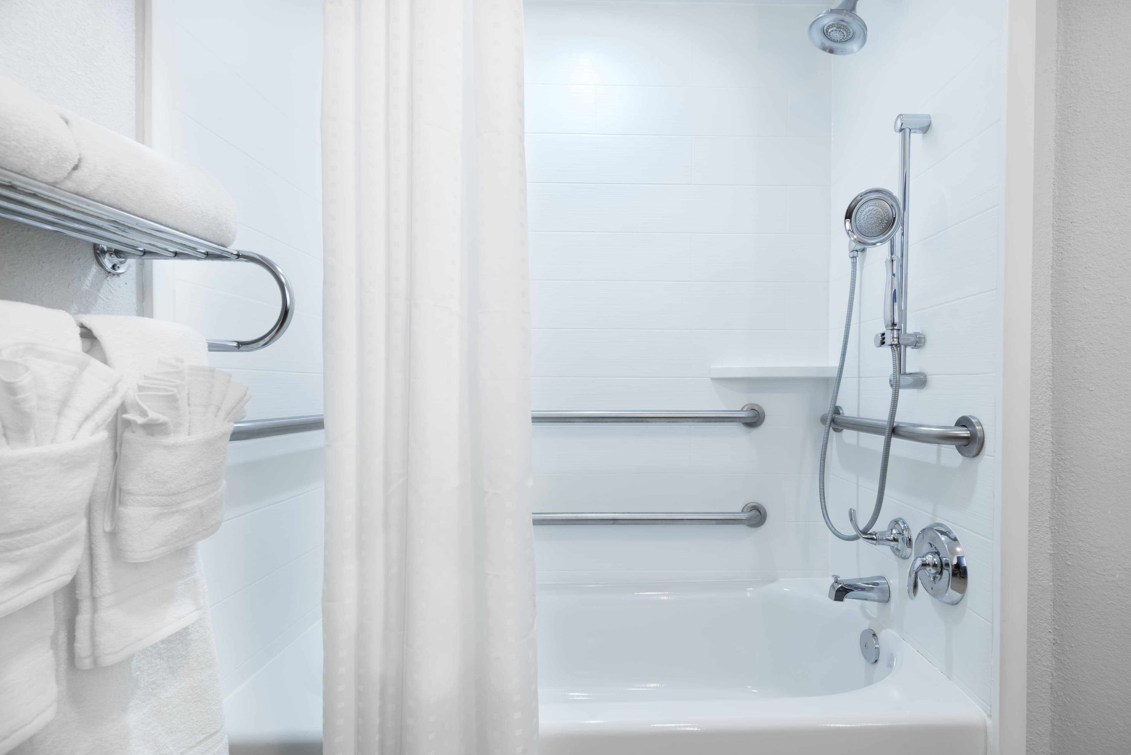 Holiday Inn Express & Suites Nearest Universal Orlando — 14