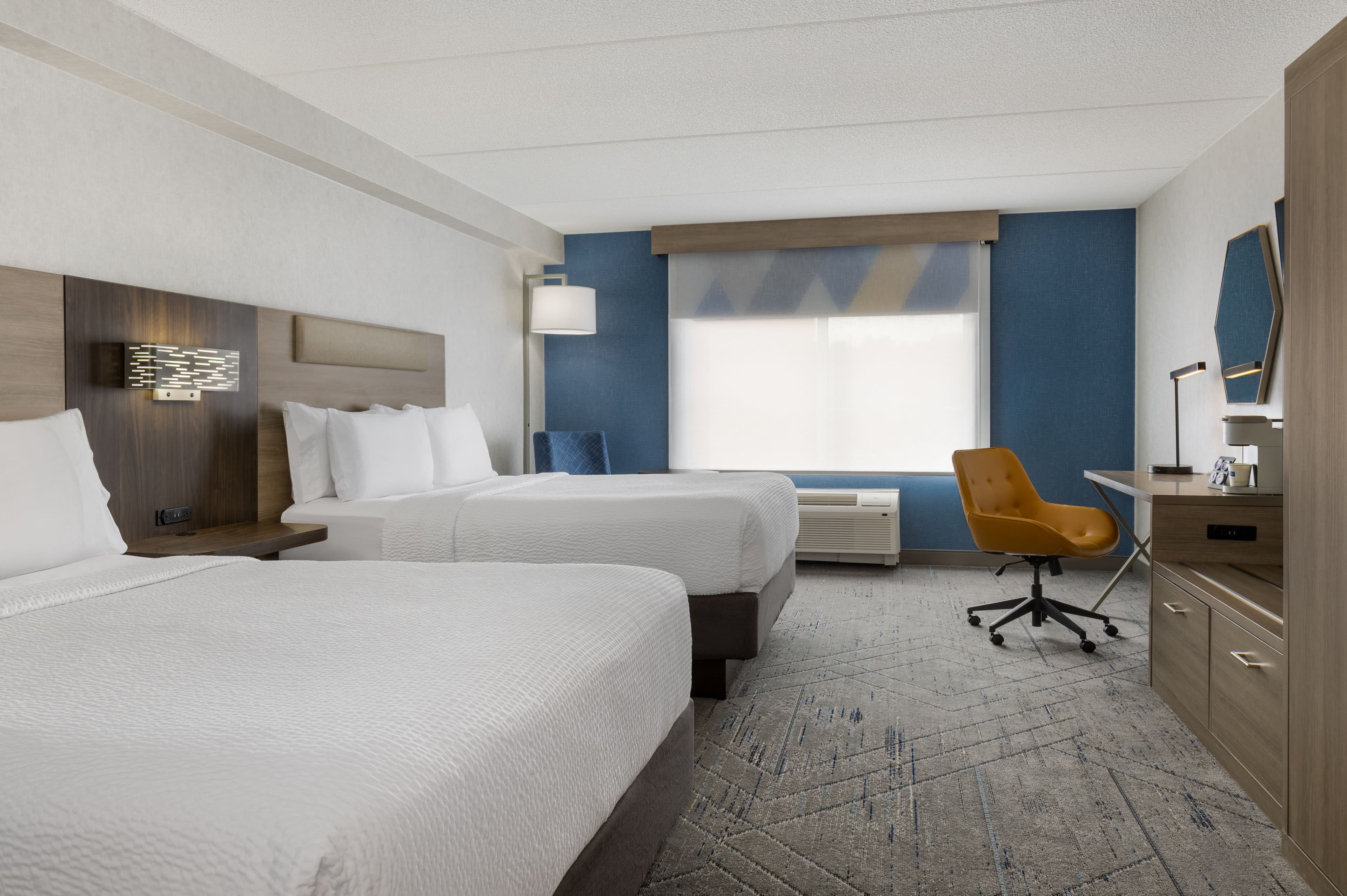 Holiday Inn Express & Suites Ottawa East - Orleans — 40