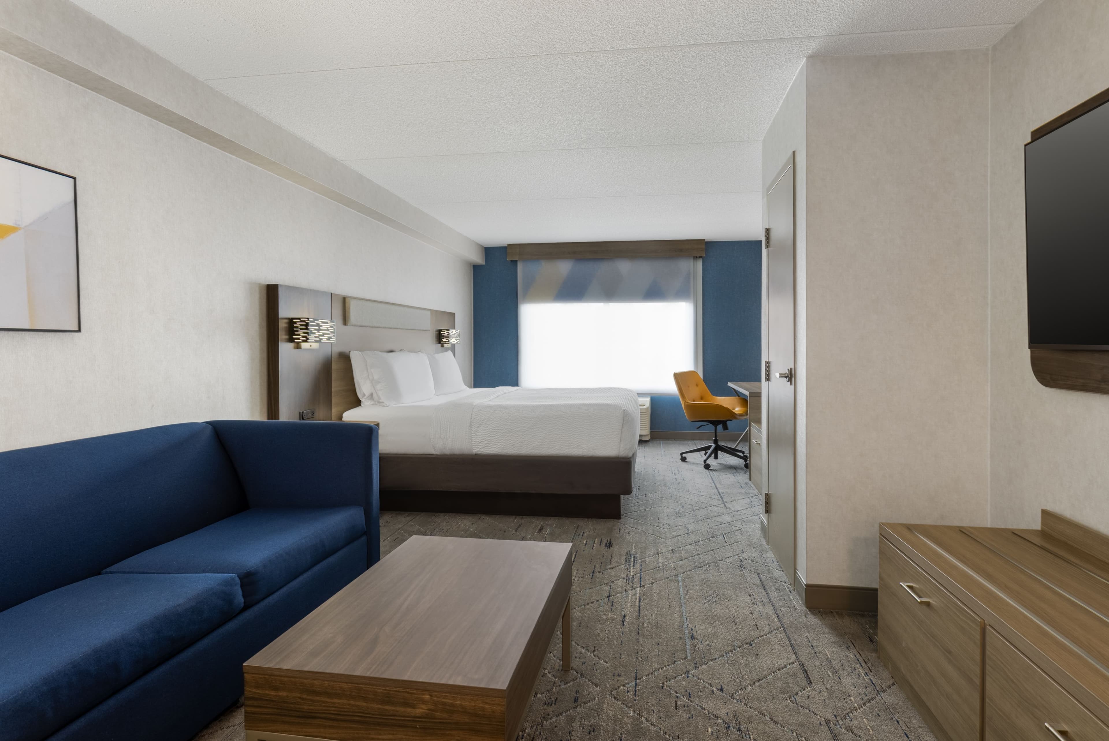 Holiday Inn Express & Suites Ottawa East - Orleans — 14