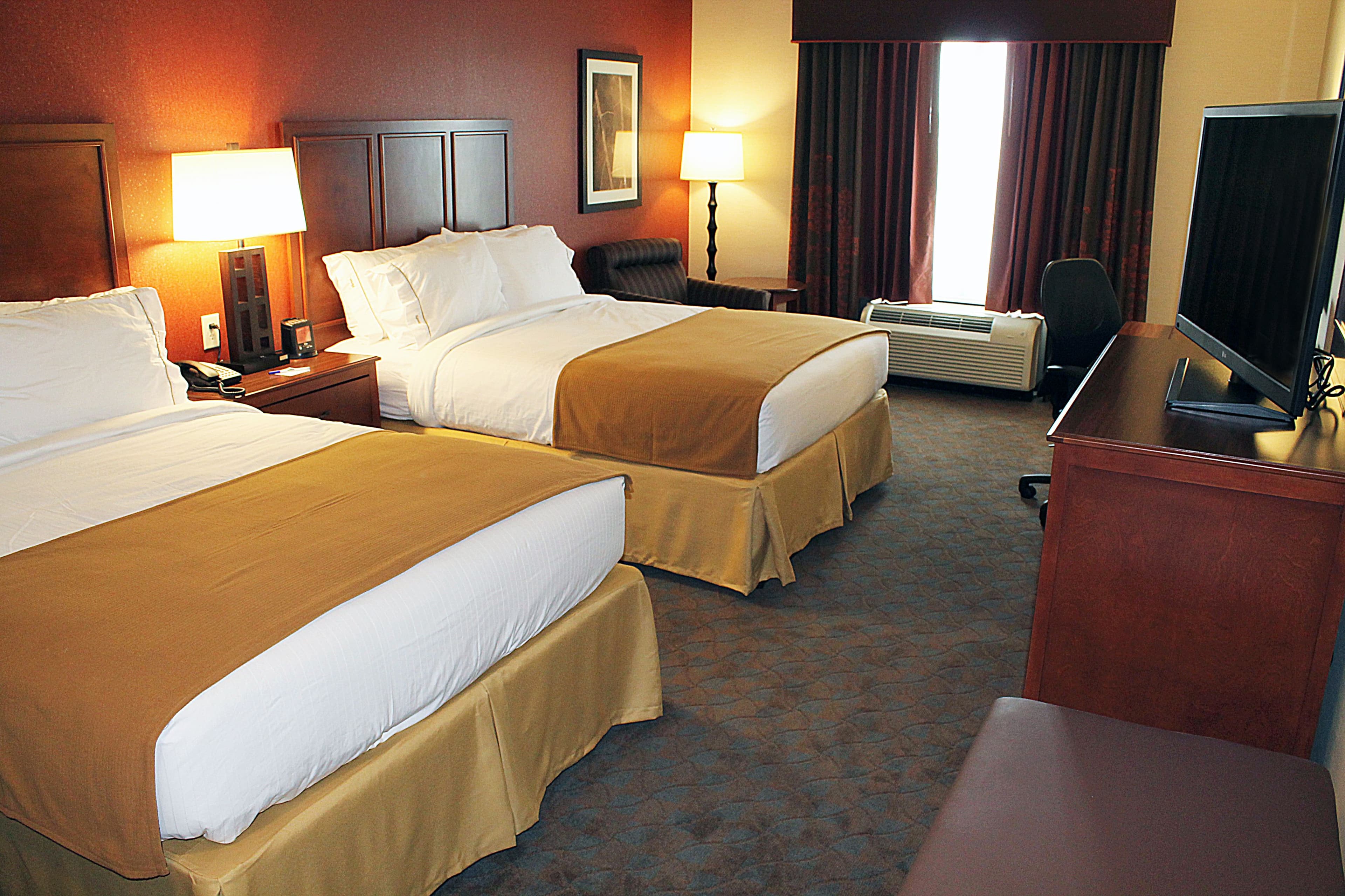Holiday Inn Express & Suites Paducah West — 25