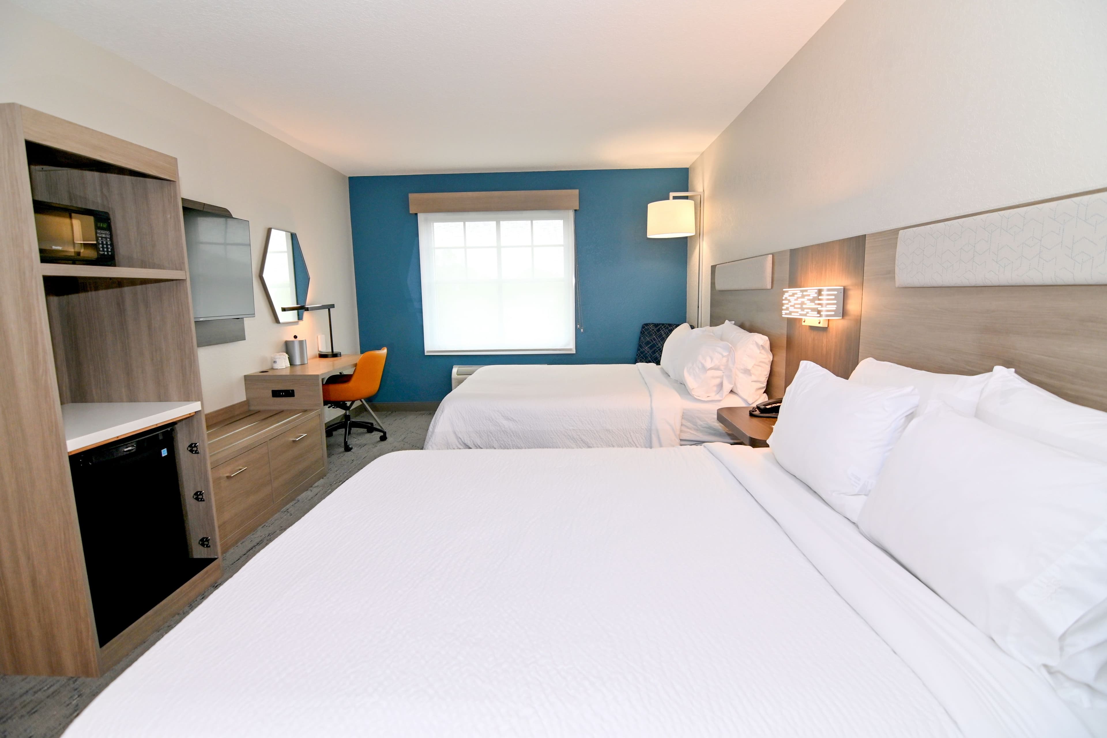Holiday Inn Express & Suites Palm Coast - I-95 — 7