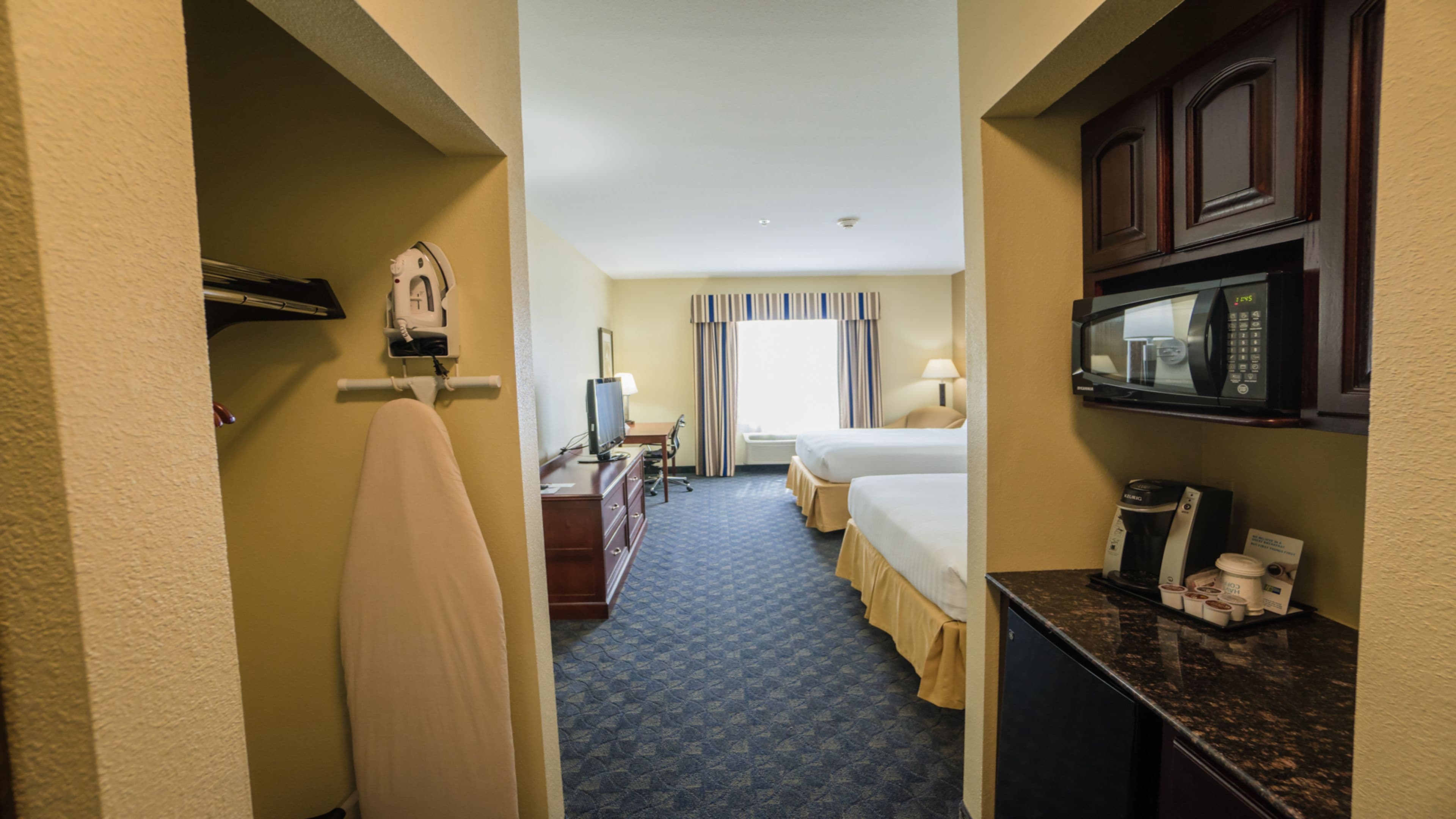 Holiday Inn Express & Suites Pampa — 31