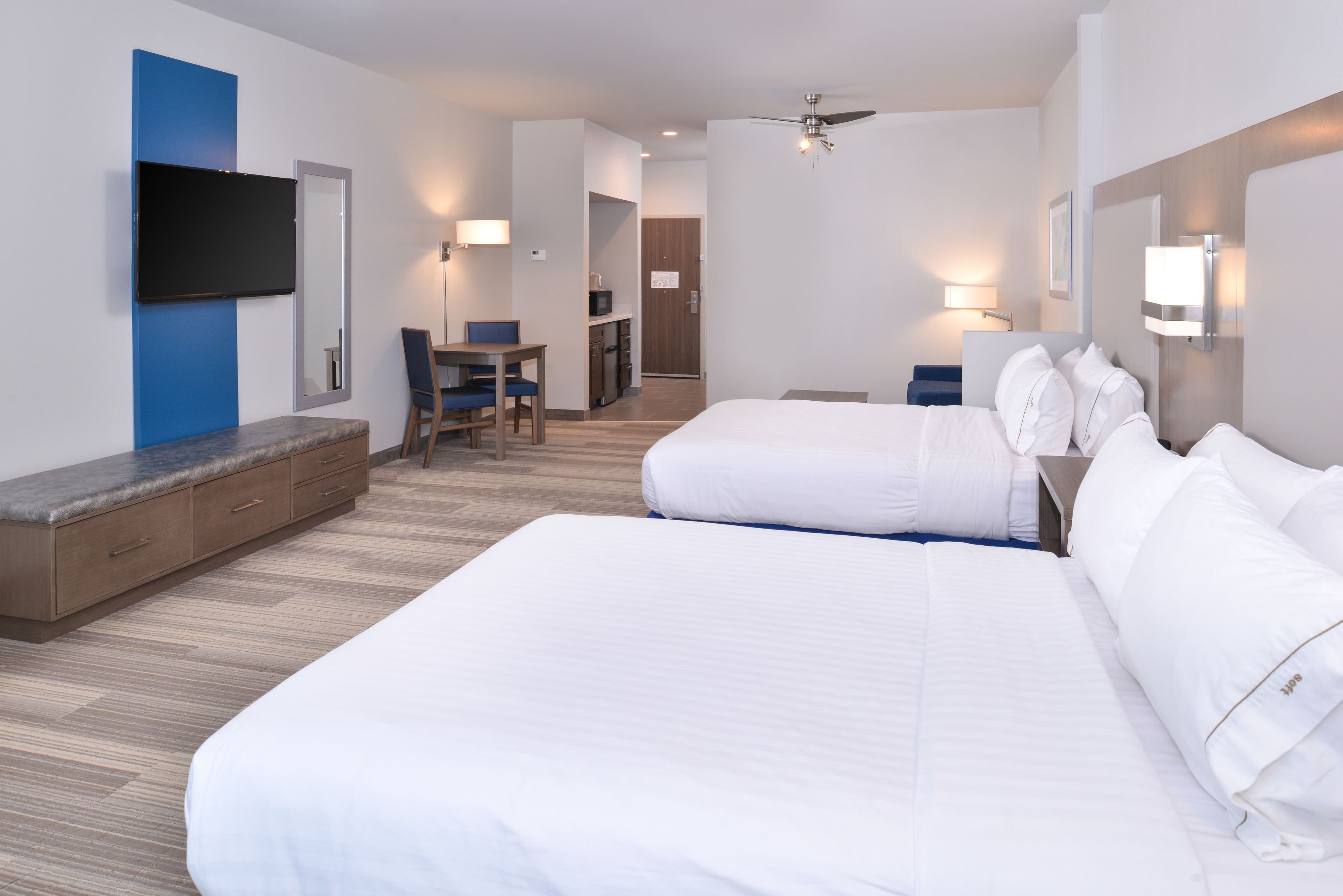 Holiday Inn Express & Suites Houston E - Pasadena — 6