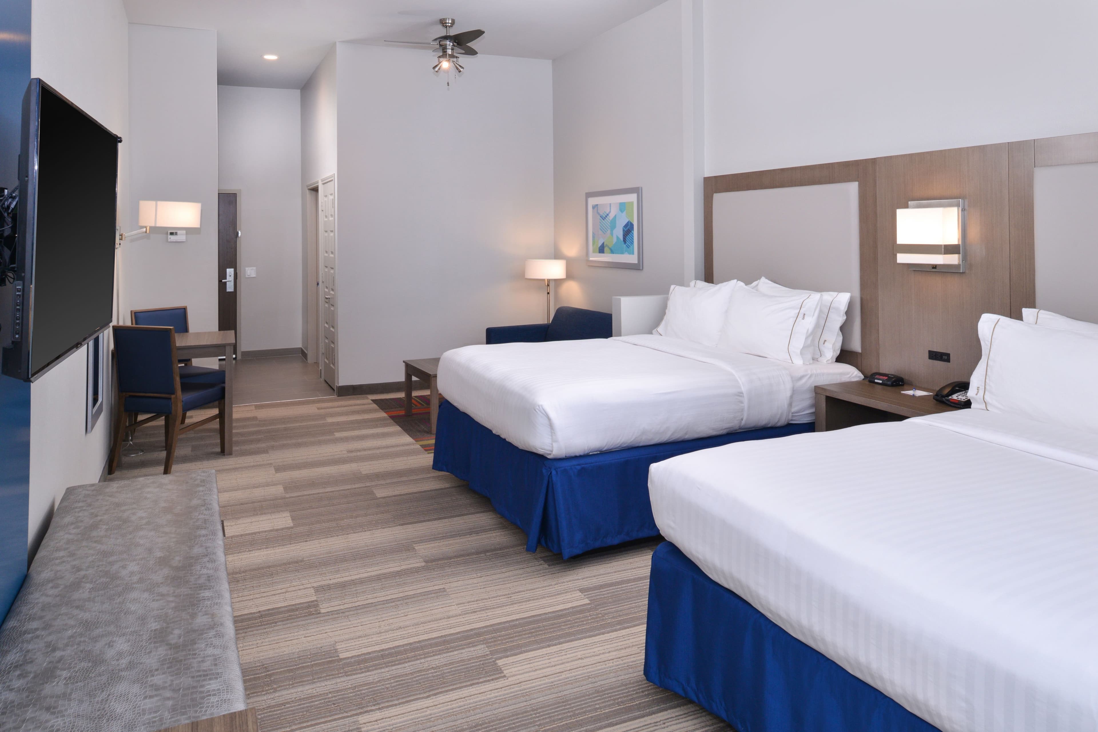 Holiday Inn Express & Suites Houston E - Pasadena — 10
