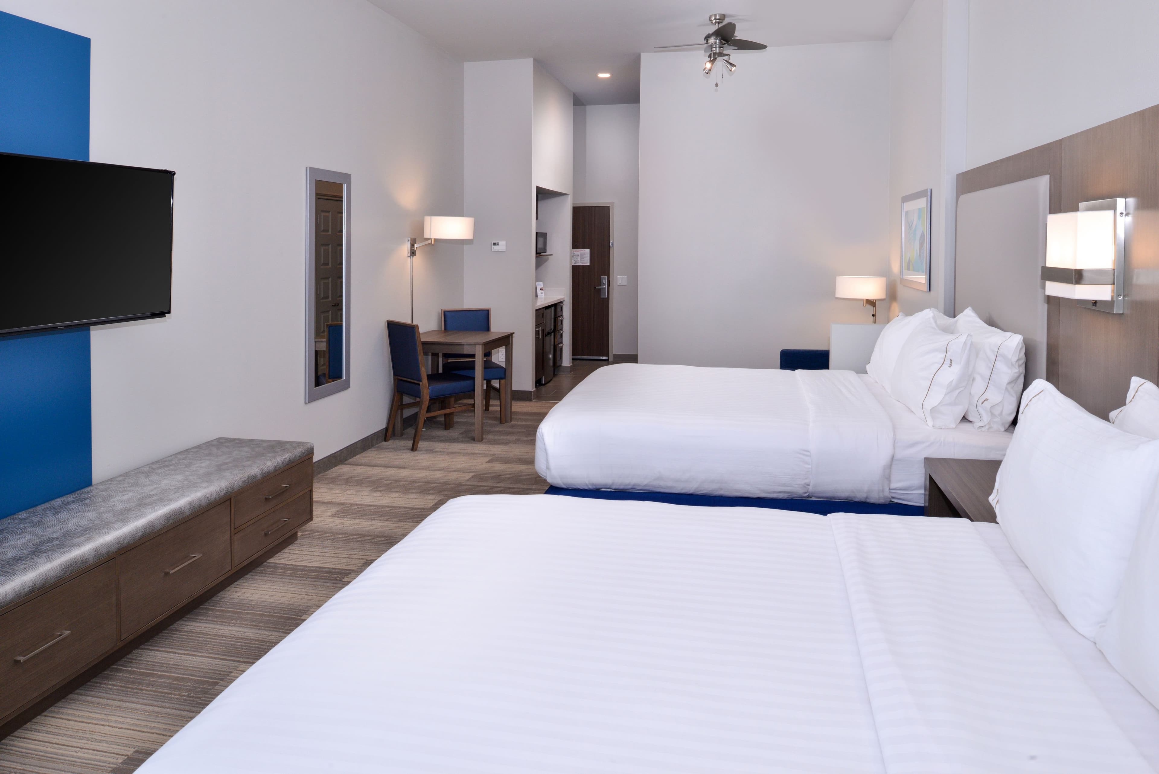Holiday Inn Express & Suites Houston E - Pasadena — 8