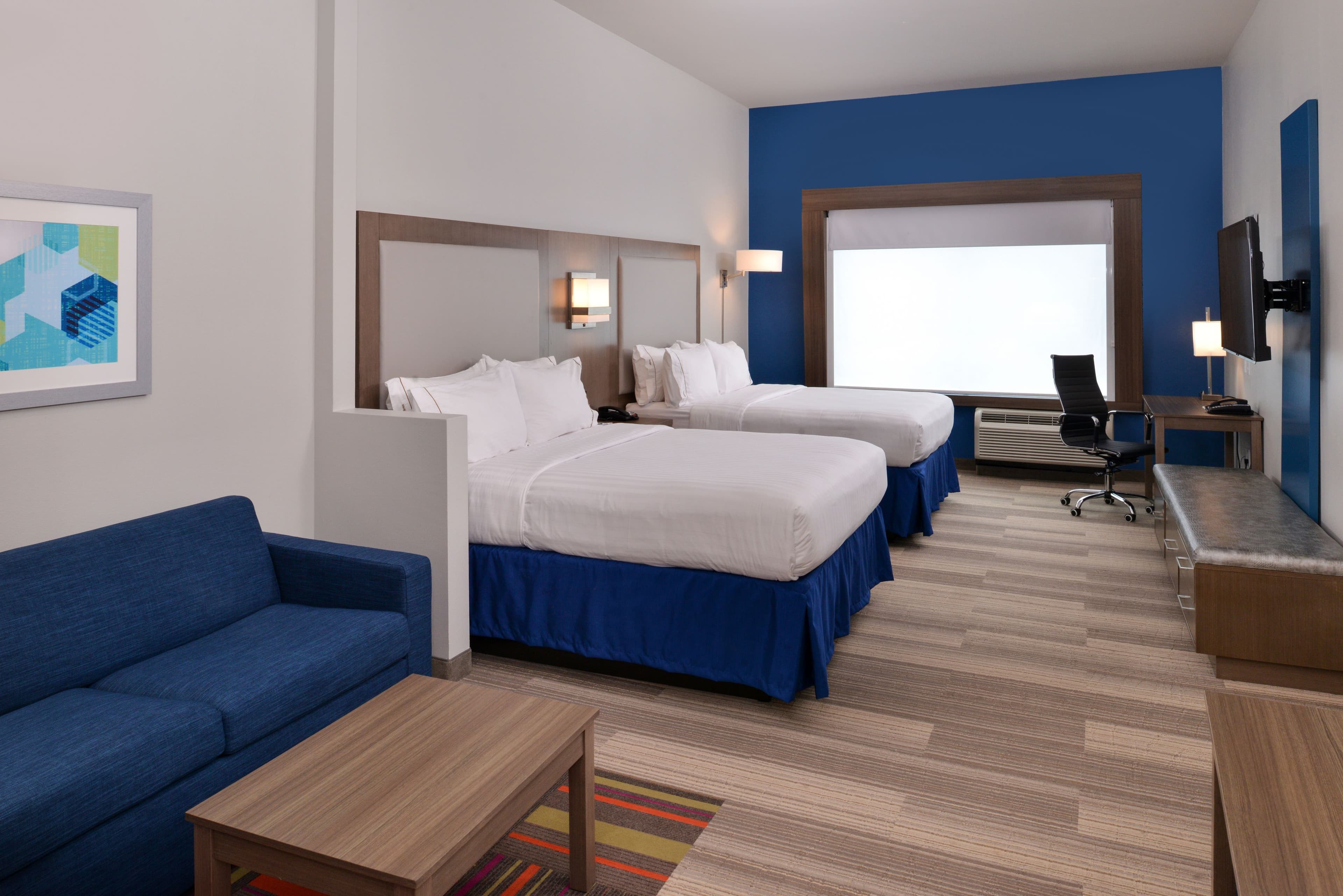 Holiday Inn Express & Suites Houston E - Pasadena — 7