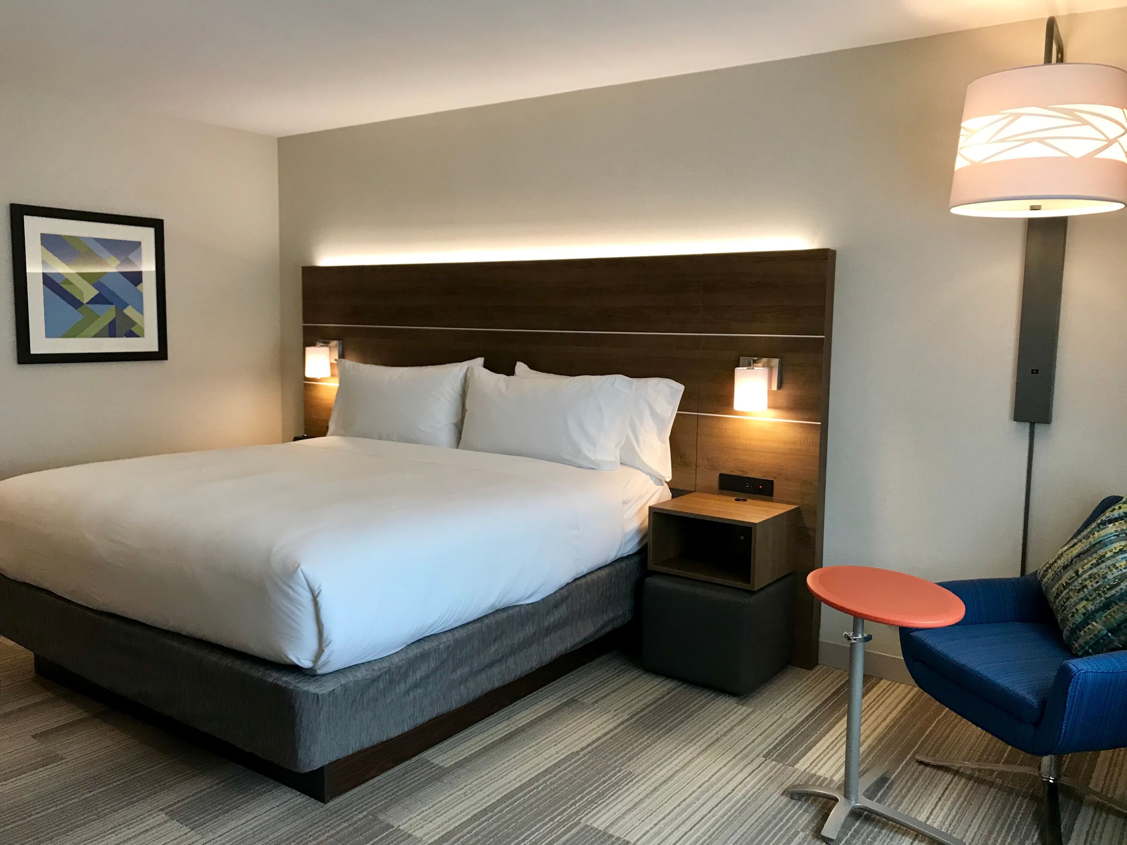 Holiday Inn Express & Suites Pasadena - Los Angeles — 10