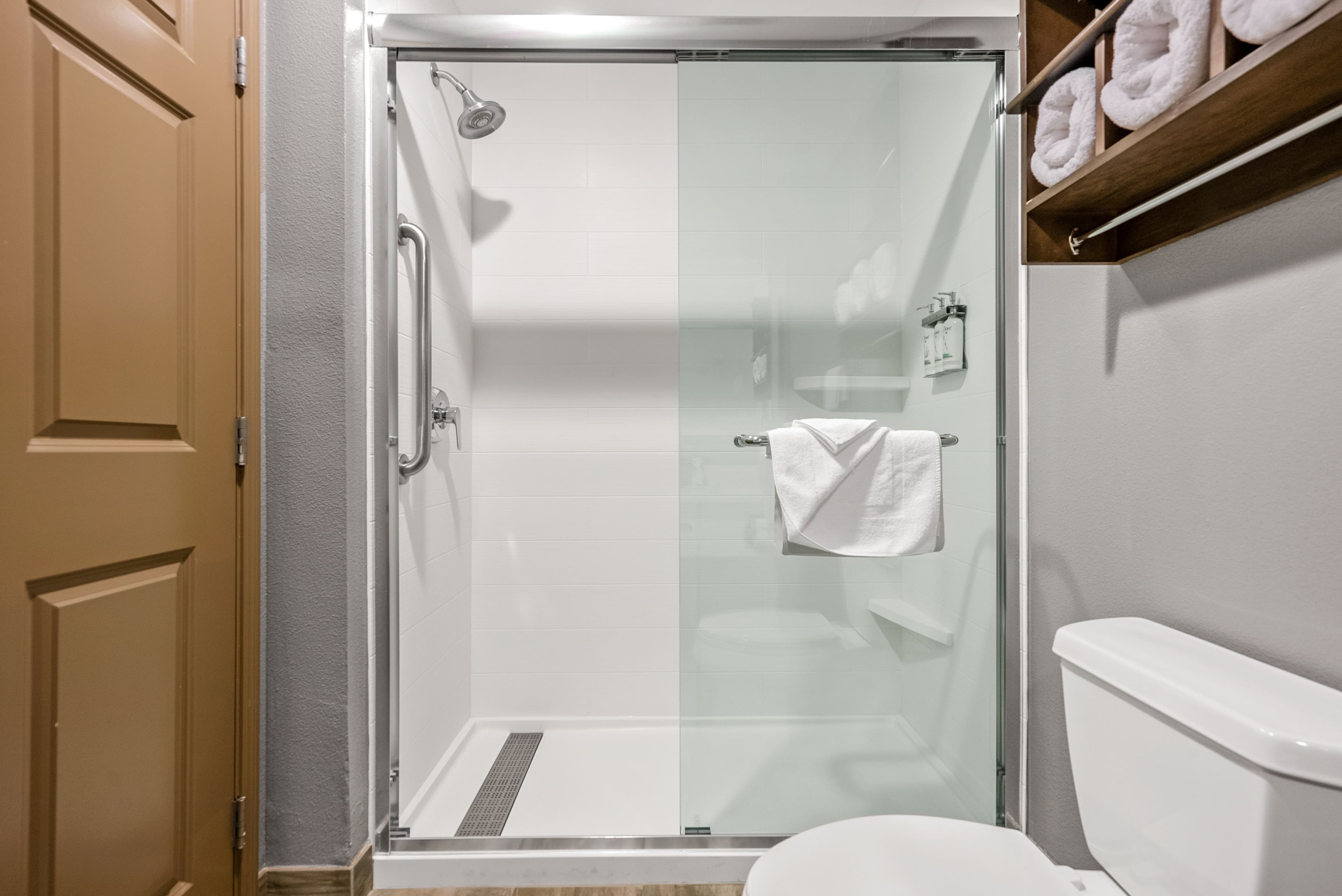 Holiday Inn Express & Suites Paso Robles — 7