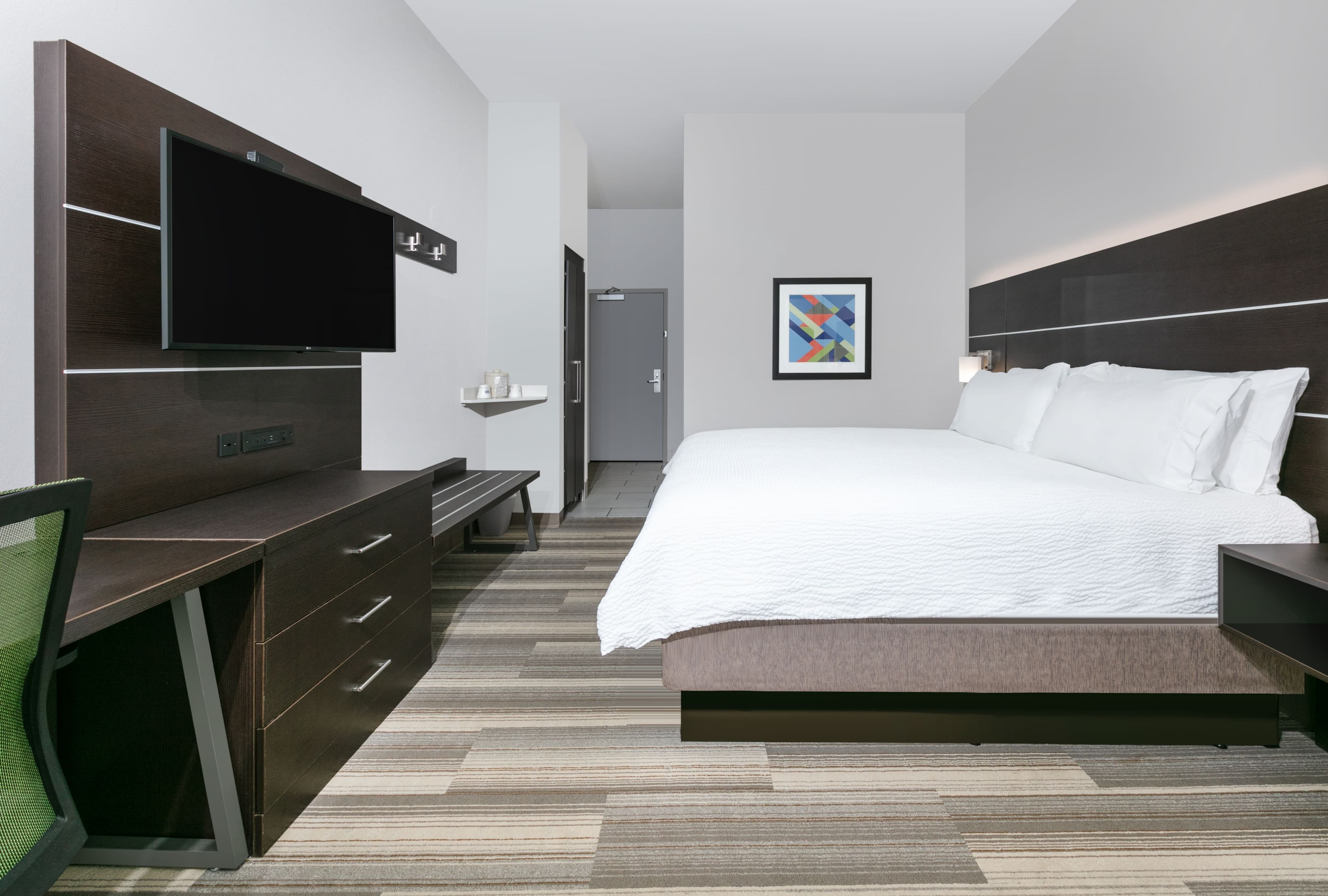 Holiday Inn Express & Suites Pell City - Image 5