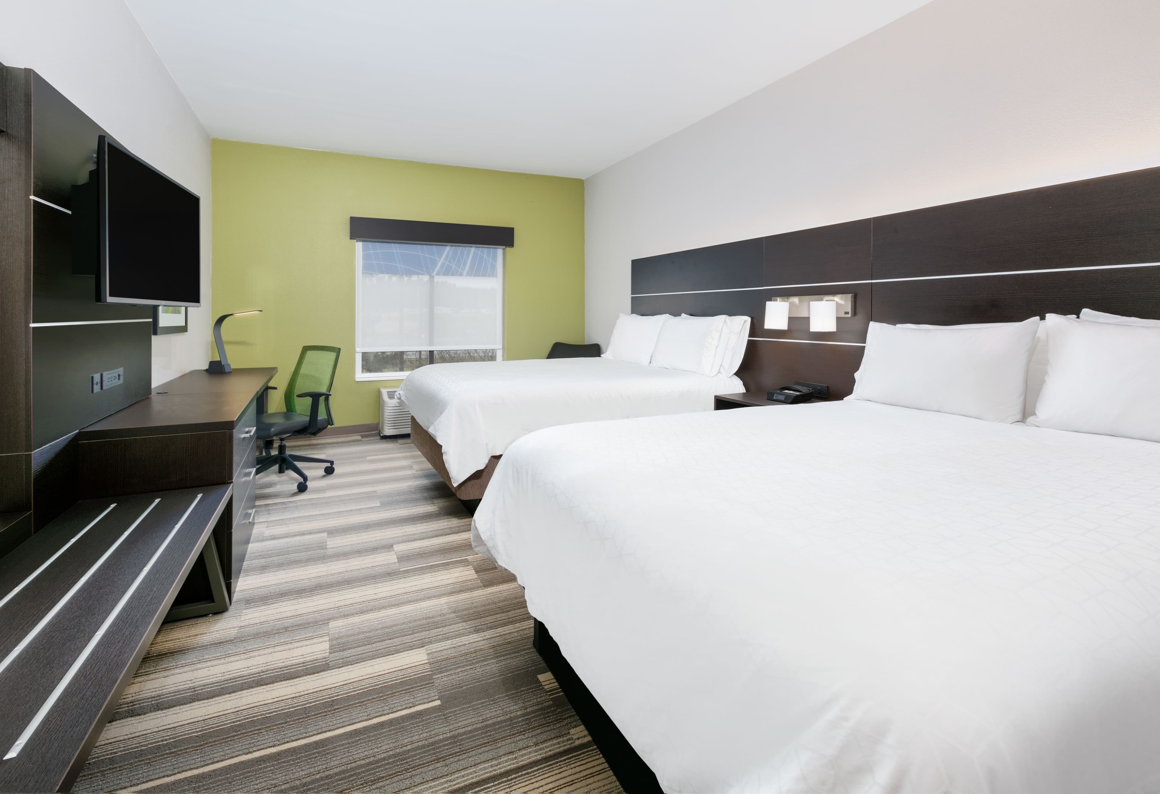 Holiday Inn Express & Suites Pell City — 8