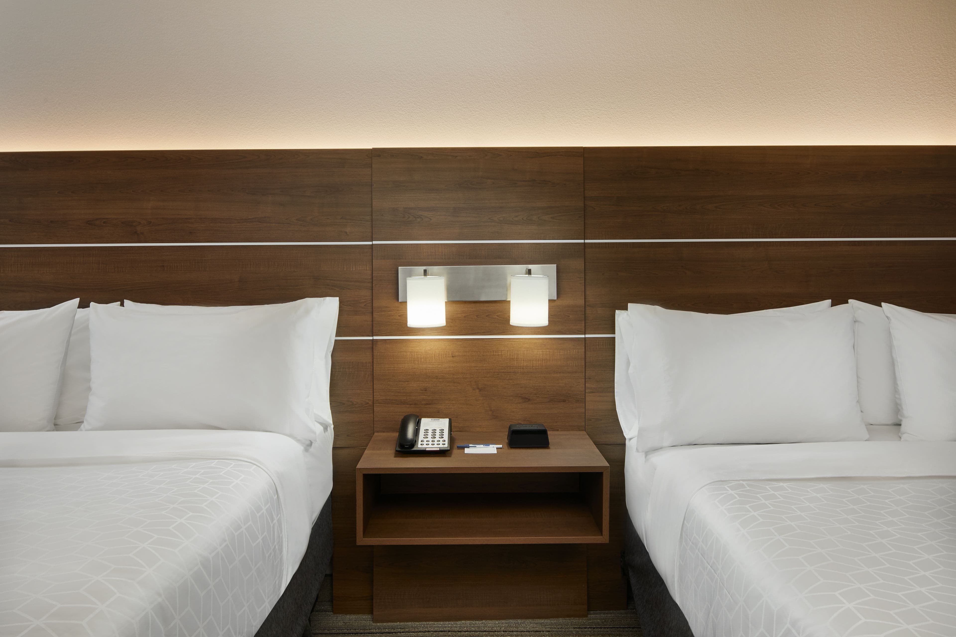 Holiday Inn Express & Suites Pensacola West-Navy Base — 17