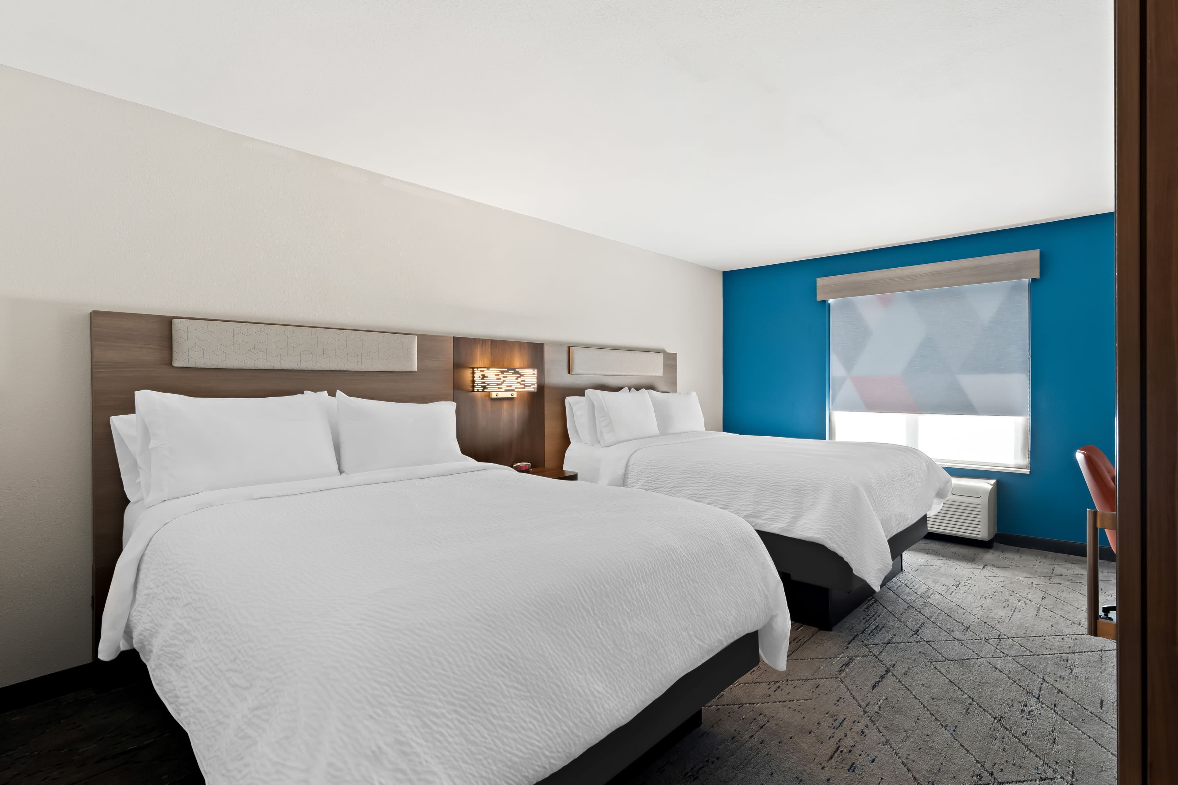 Holiday Inn Express & Suites Perry — 11