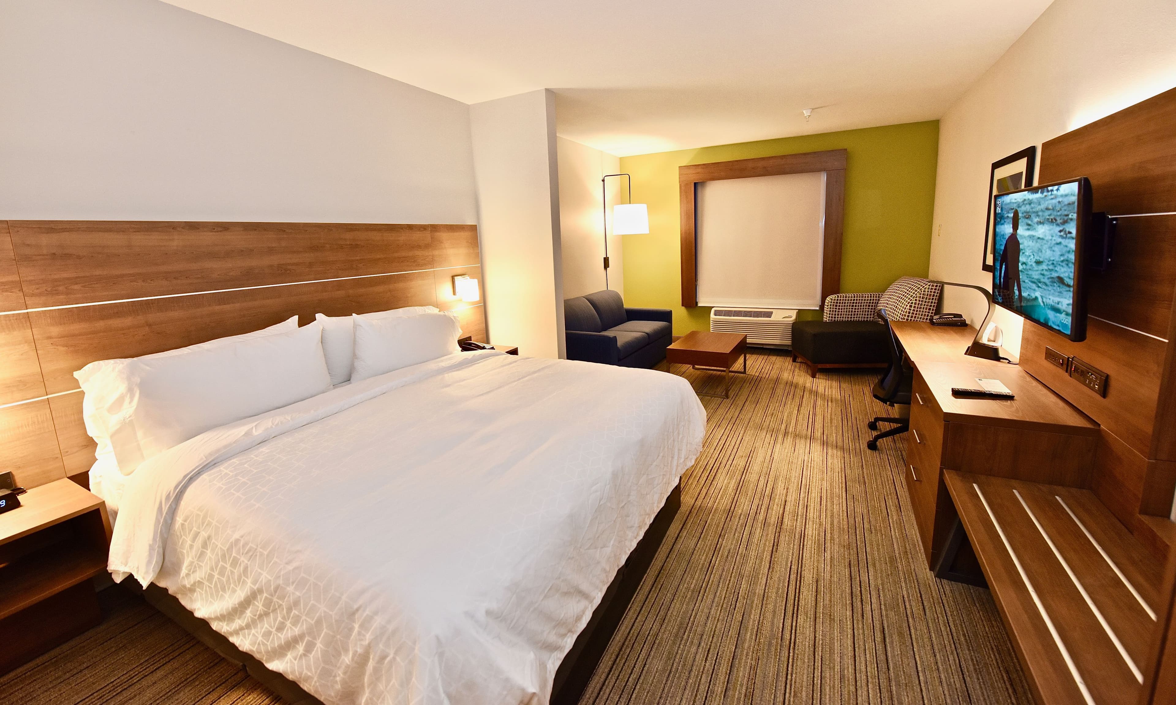 Holiday Inn Express & Suites Perryville I-55 — 31