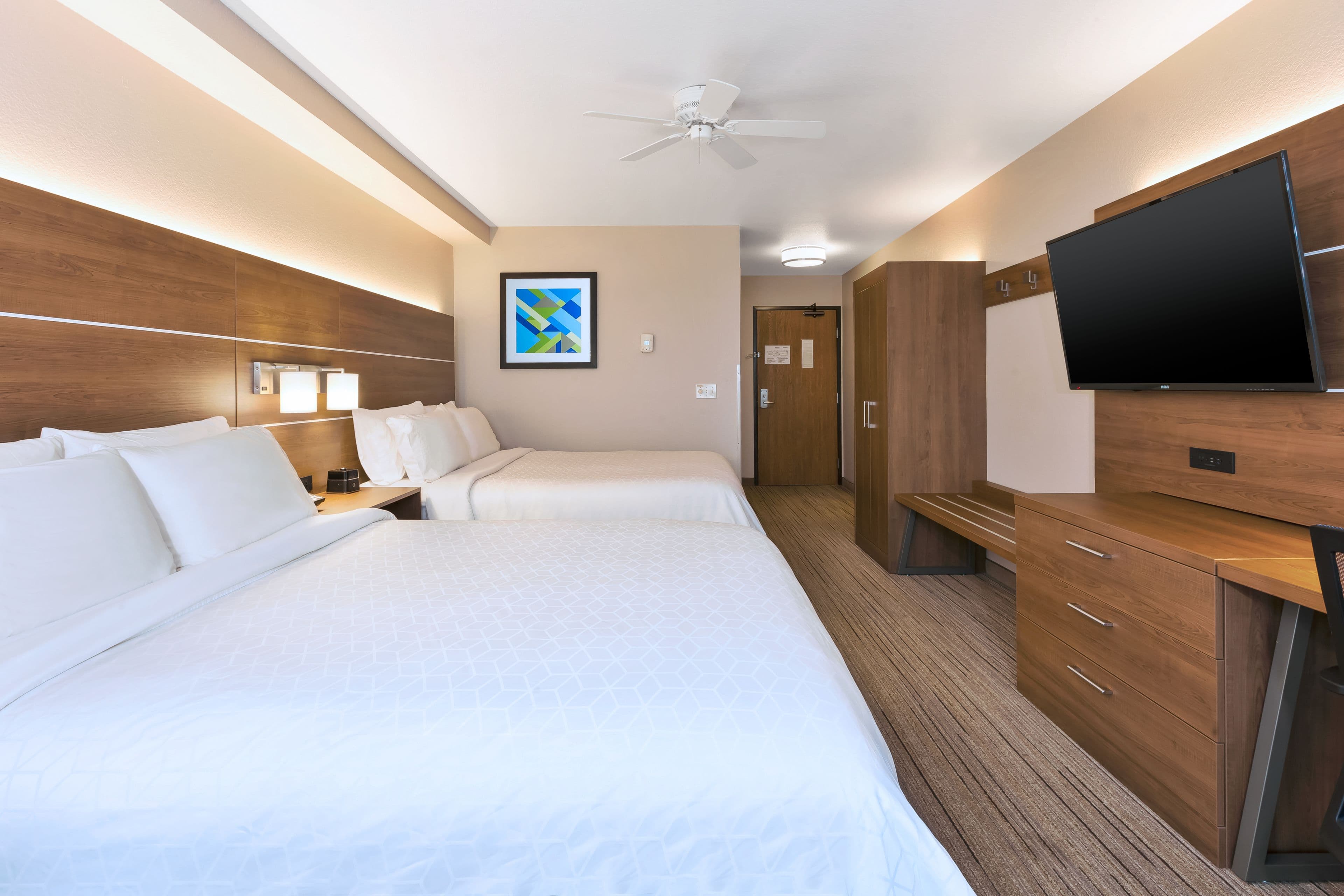 Holiday Inn Express & Suites Petoskey — 23