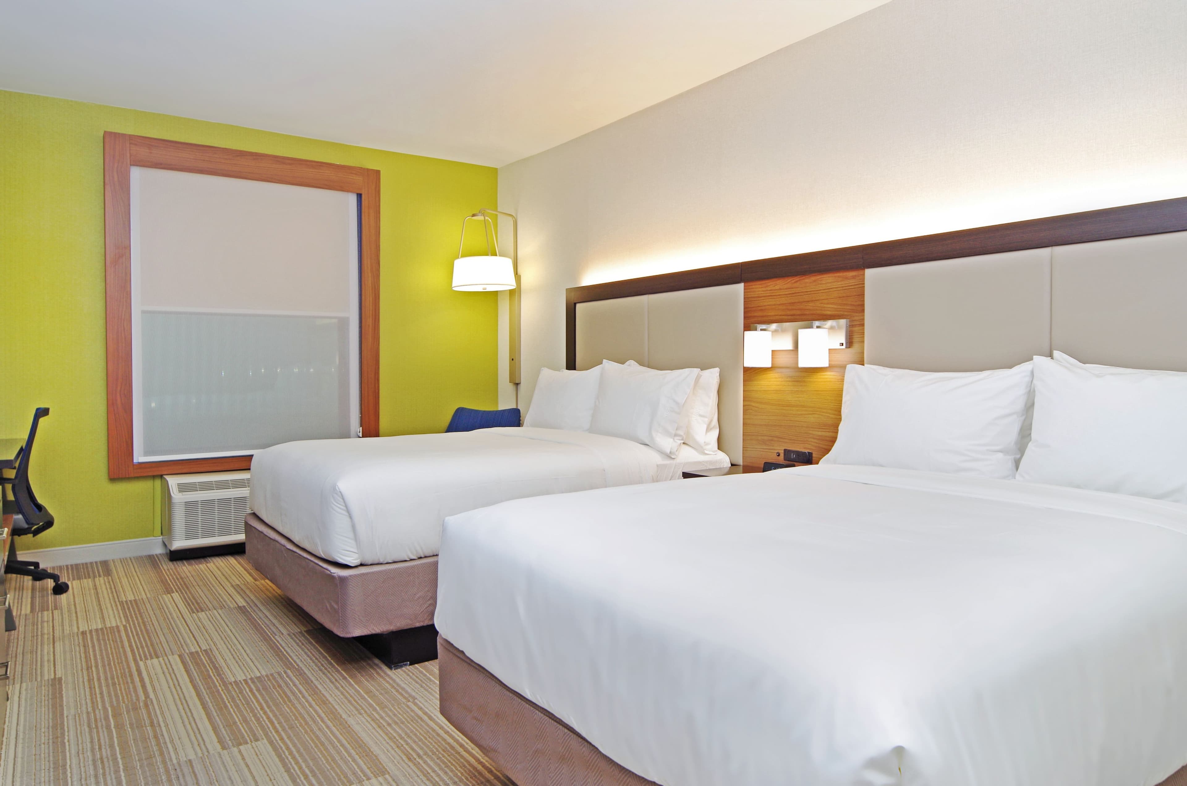 Holiday Inn Express & Suites Phoenix North - Scottsdale — 25