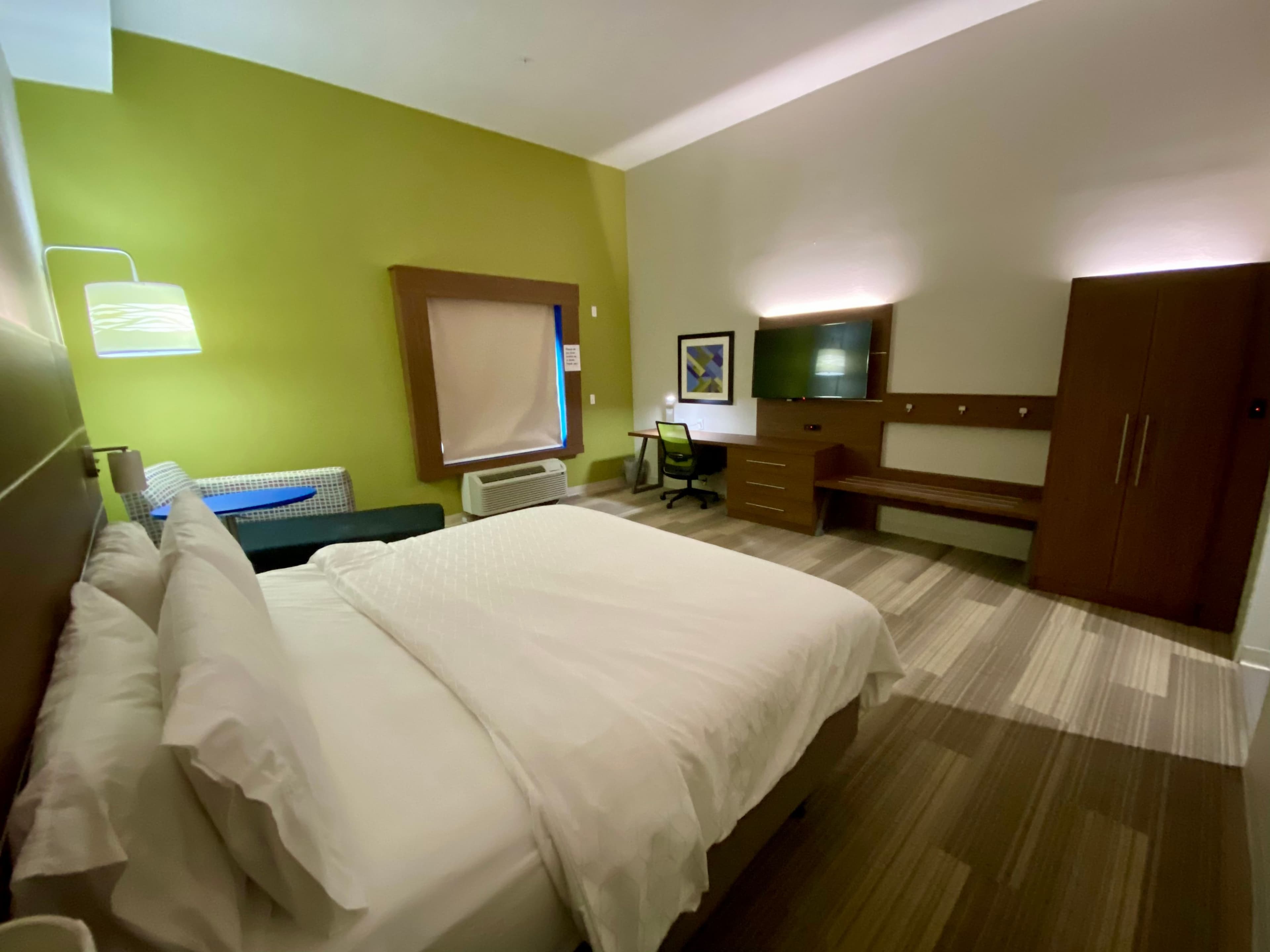 Holiday Inn Express & Suites Pineville-Alexandria Area — 17
