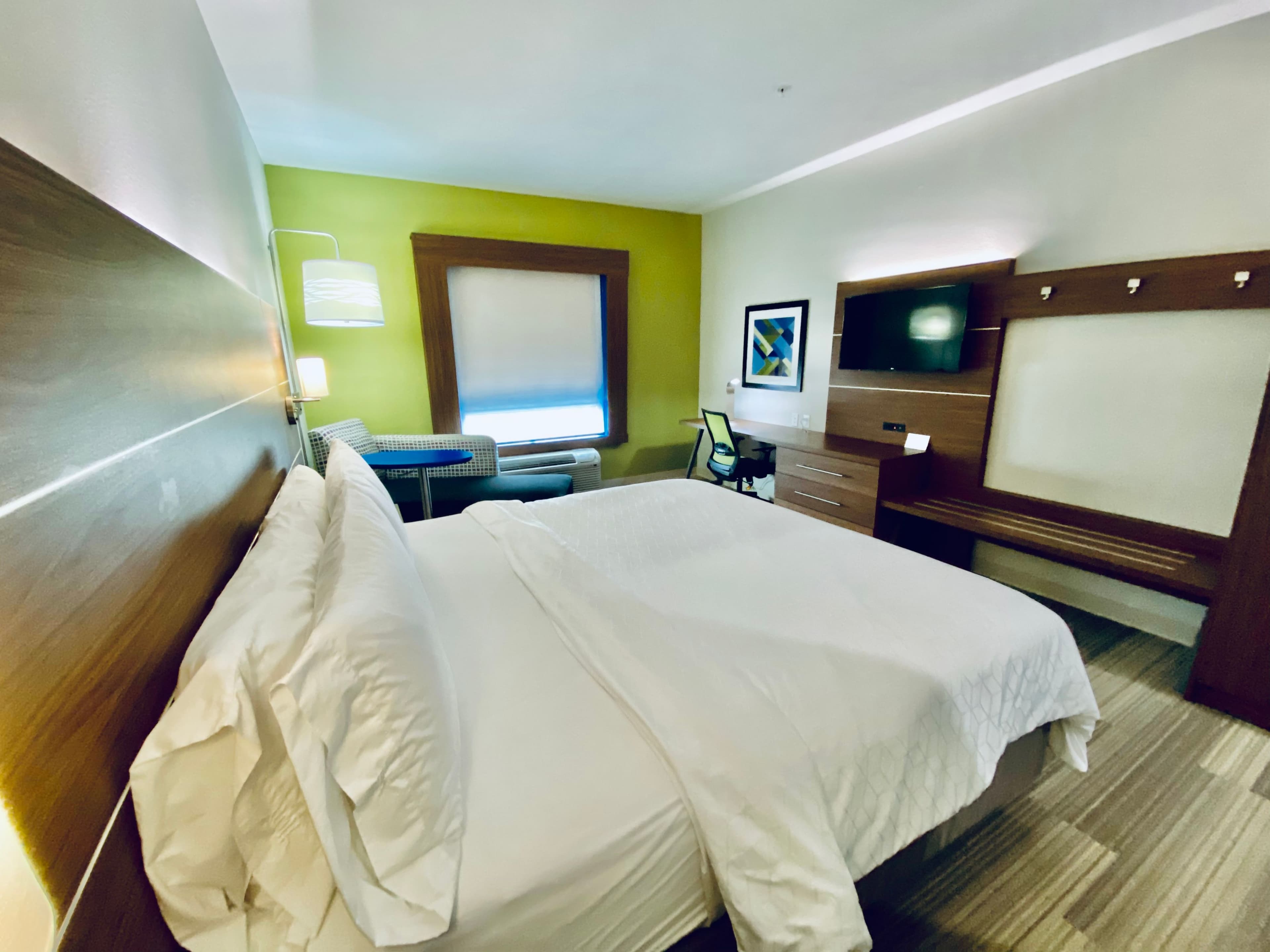 Holiday Inn Express & Suites Pineville-Alexandria Area — 8