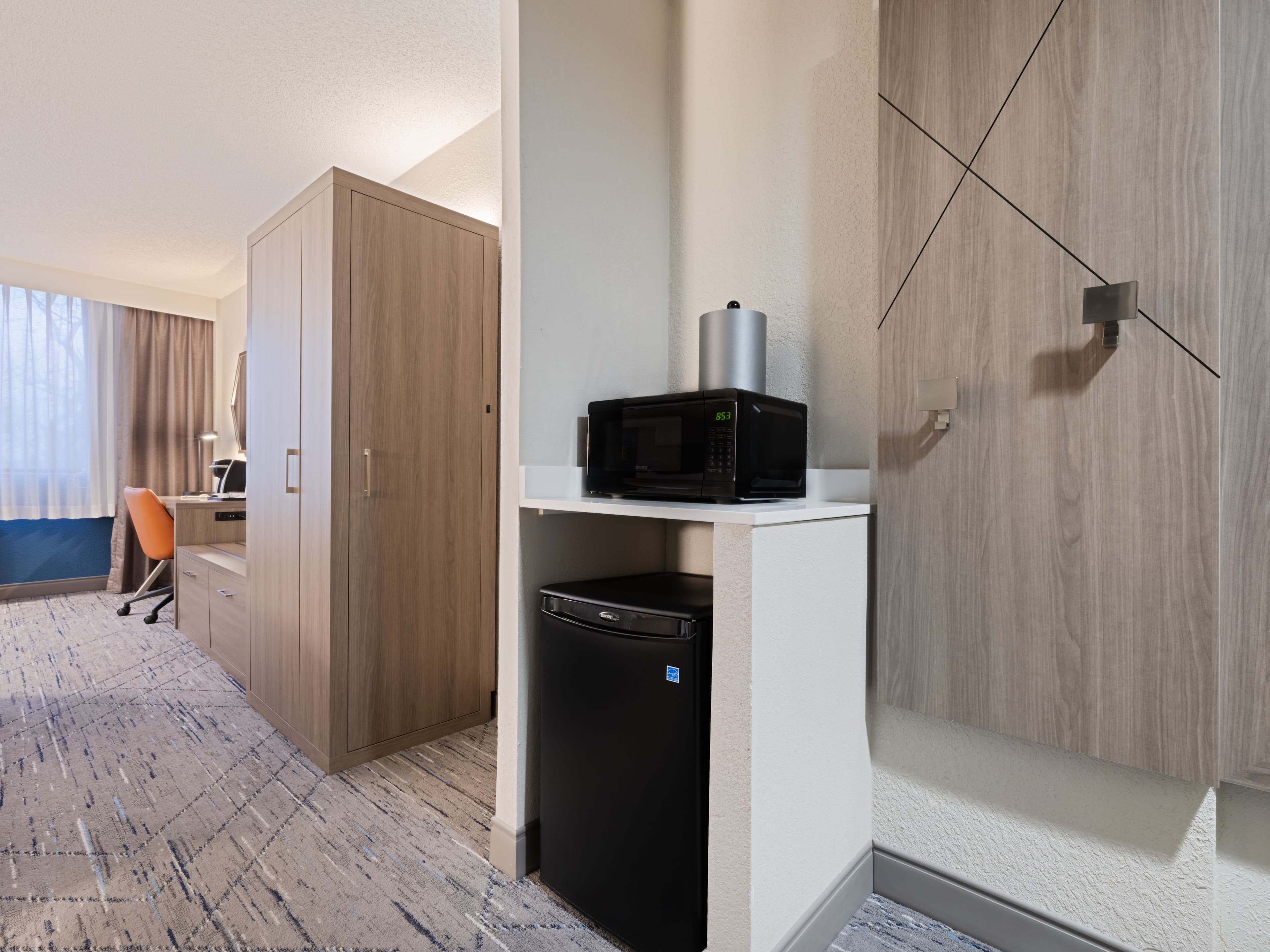 Holiday Inn Express & Suites Ft. Lauderdale-Plantation — 38