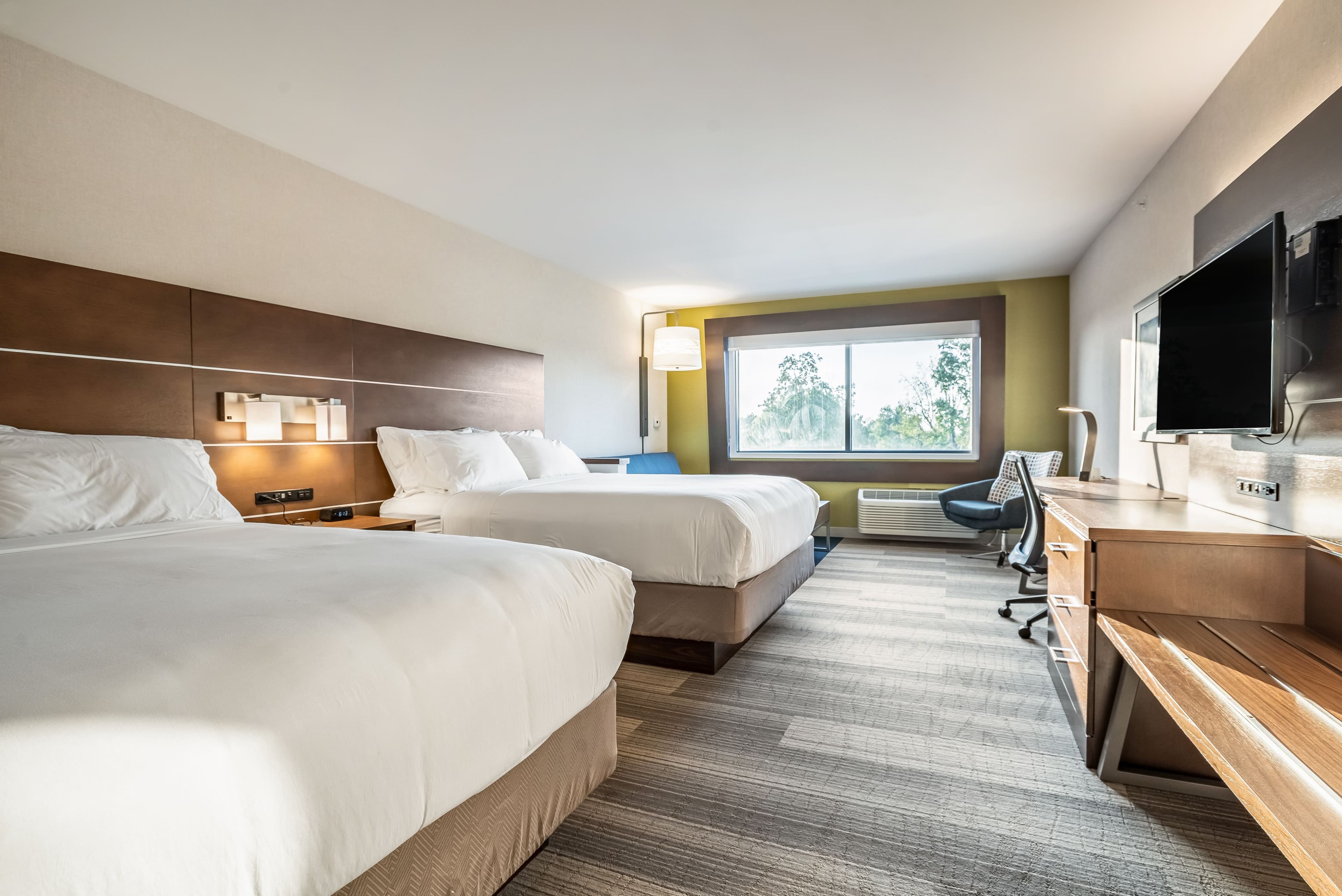Holiday Inn Express & Suites Platteville — 21