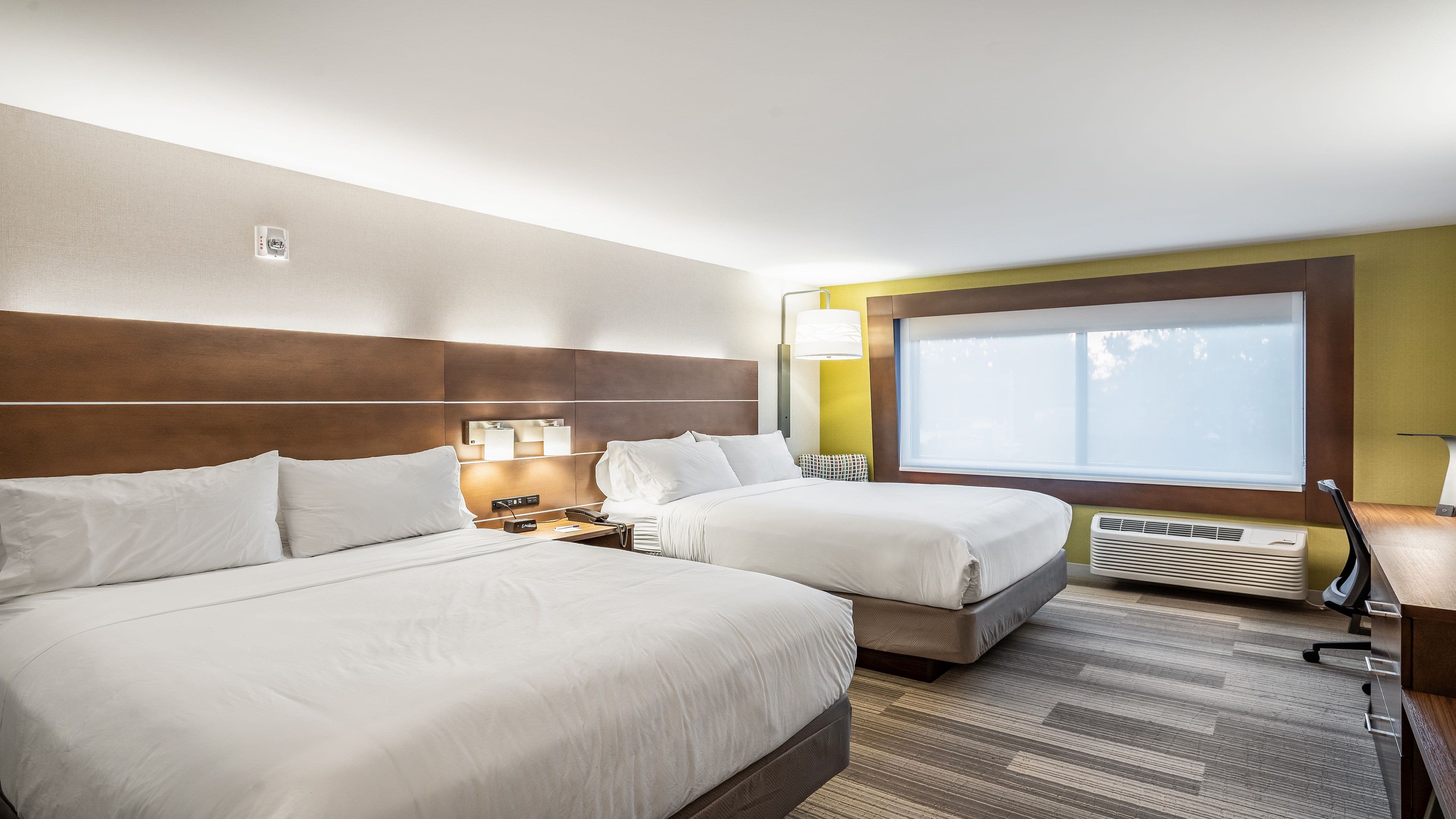 Holiday Inn Express & Suites Platteville — 16