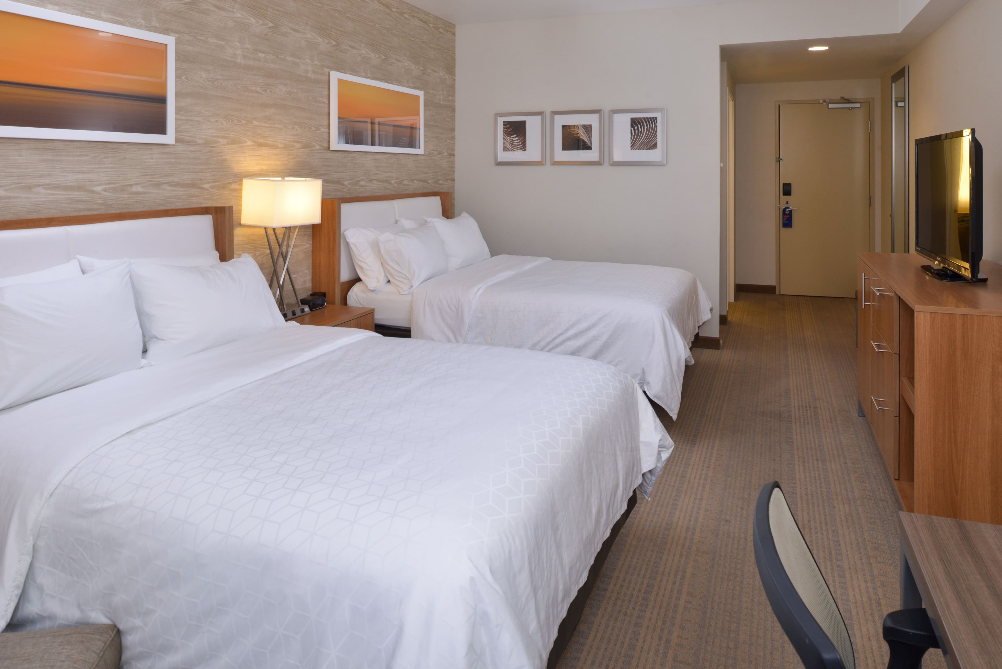 Holiday Inn Express & Suites Pocatello - Image 4