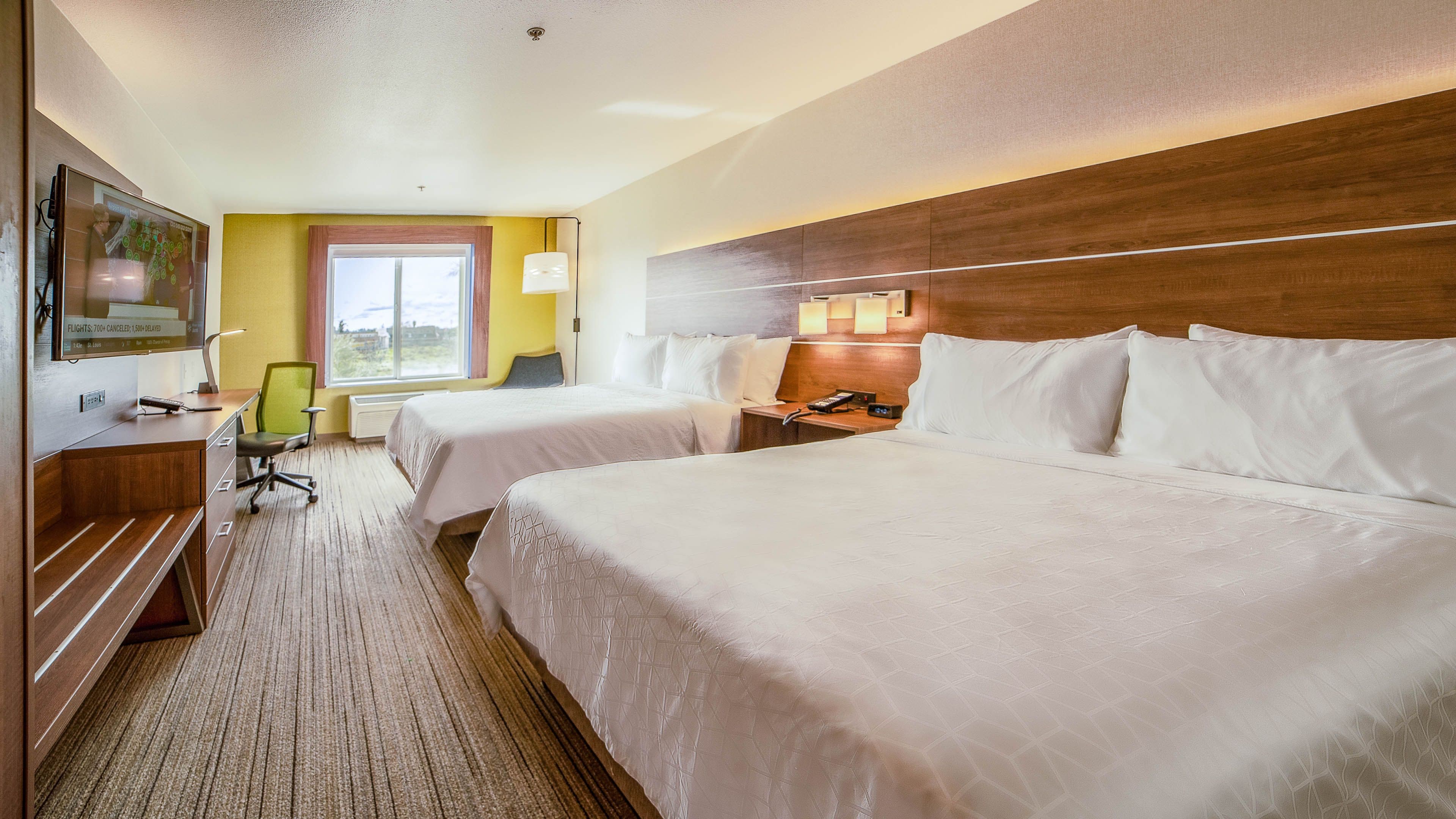 Holiday Inn Express & Suites Porterville — 10
