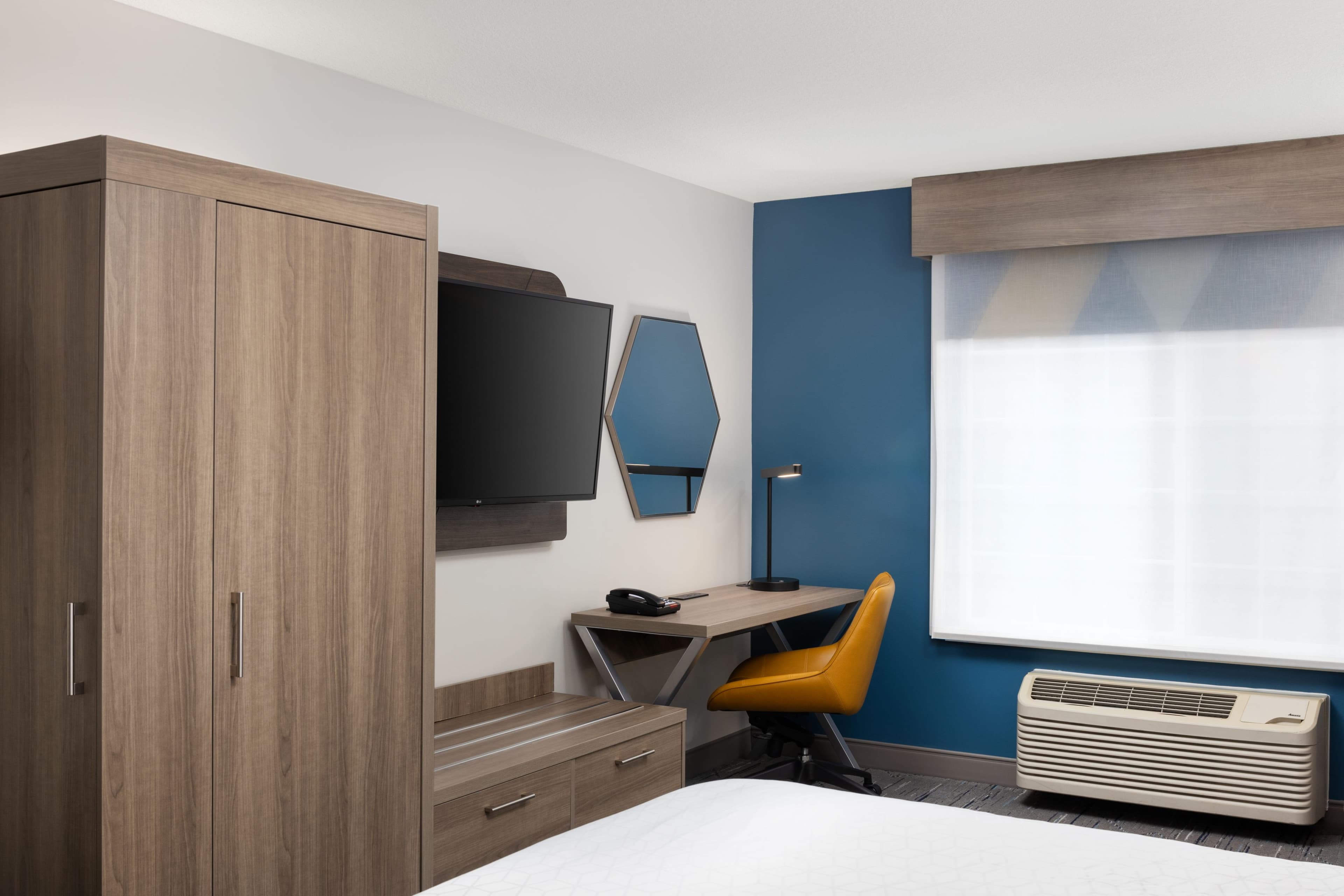 Holiday Inn Express & Suites Portland-Jantzen Beach — 56