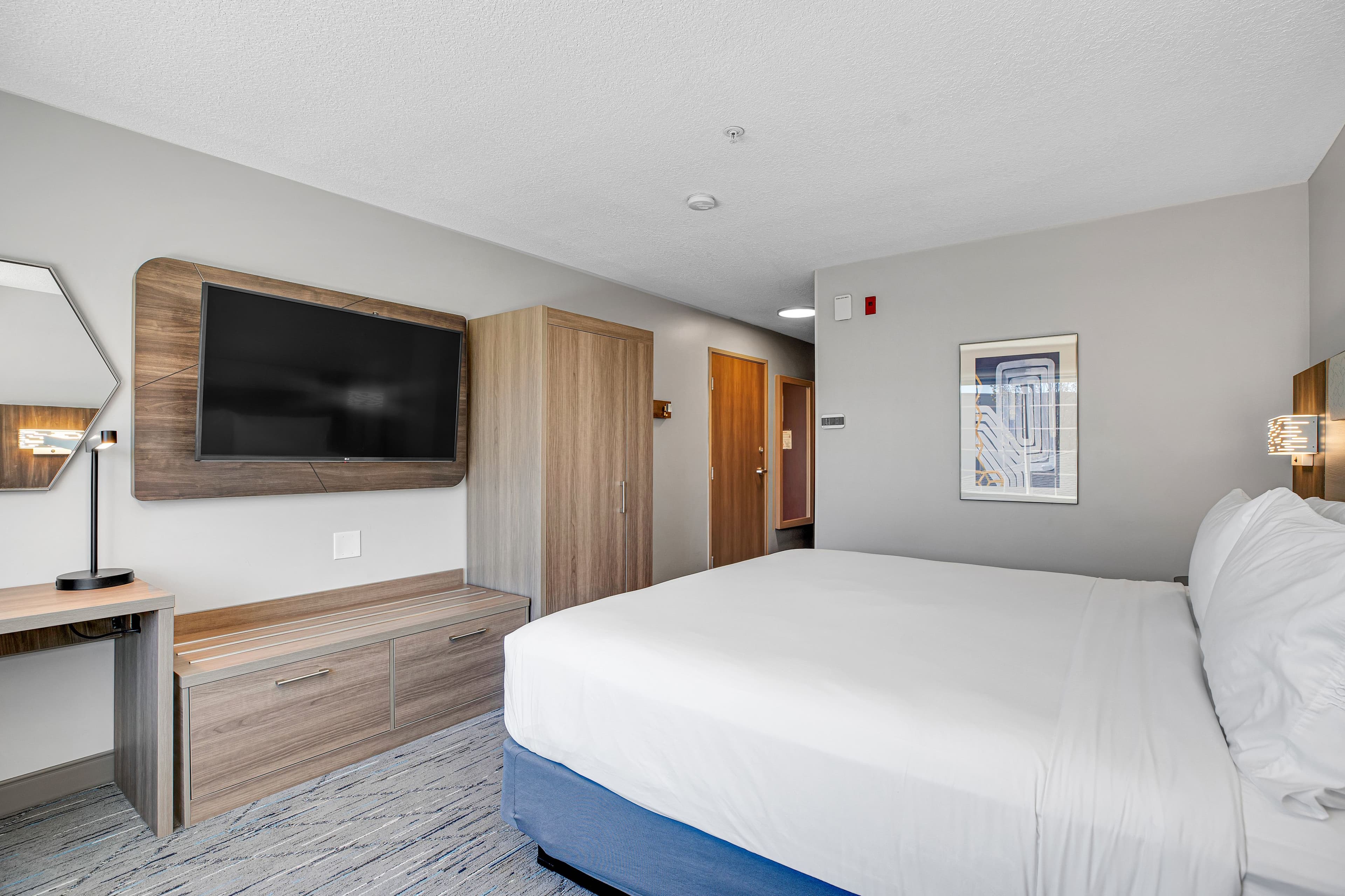 Holiday Inn Express & Suites Portland-Jantzen Beach — 50