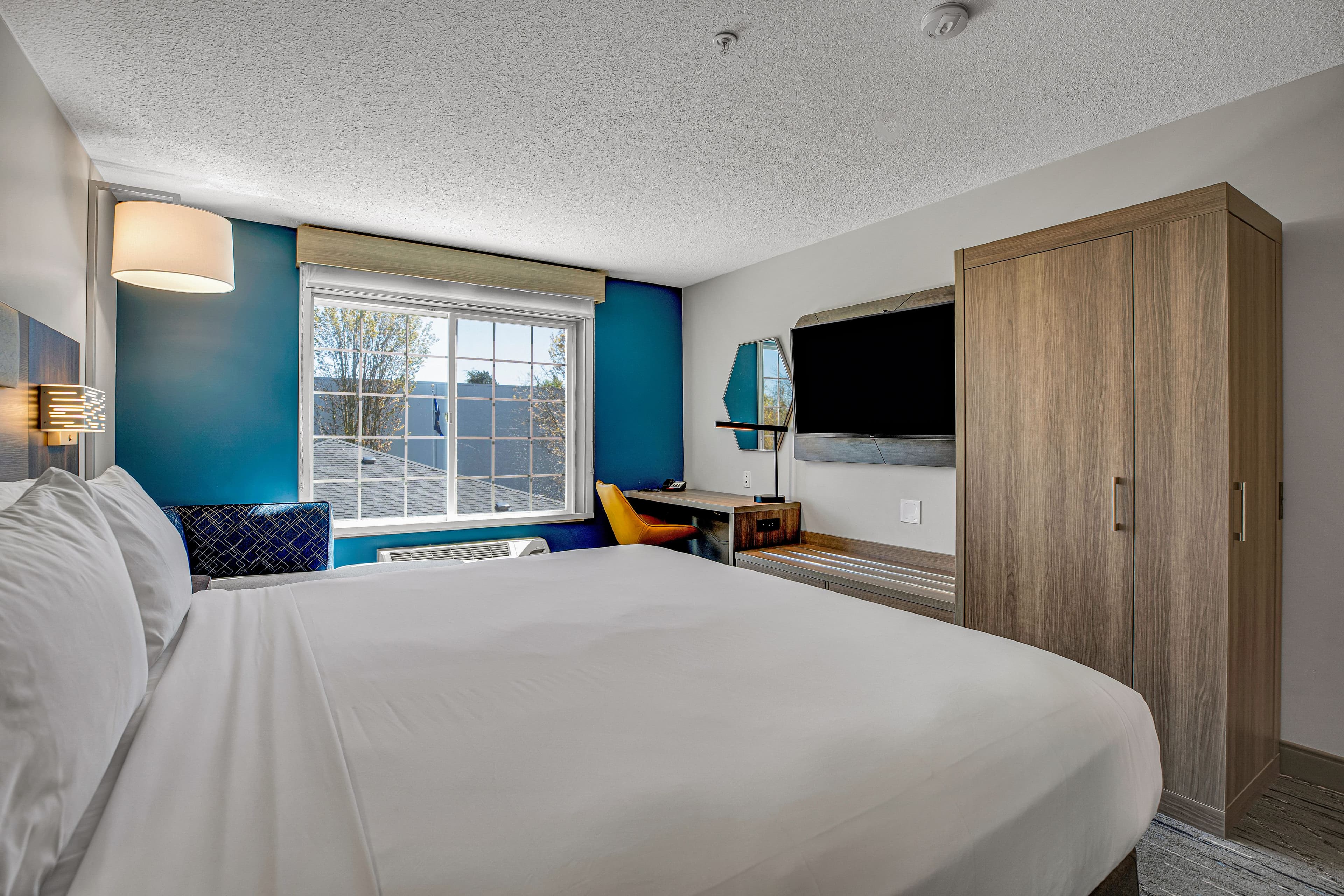 Holiday Inn Express & Suites Portland-Jantzen Beach — 47