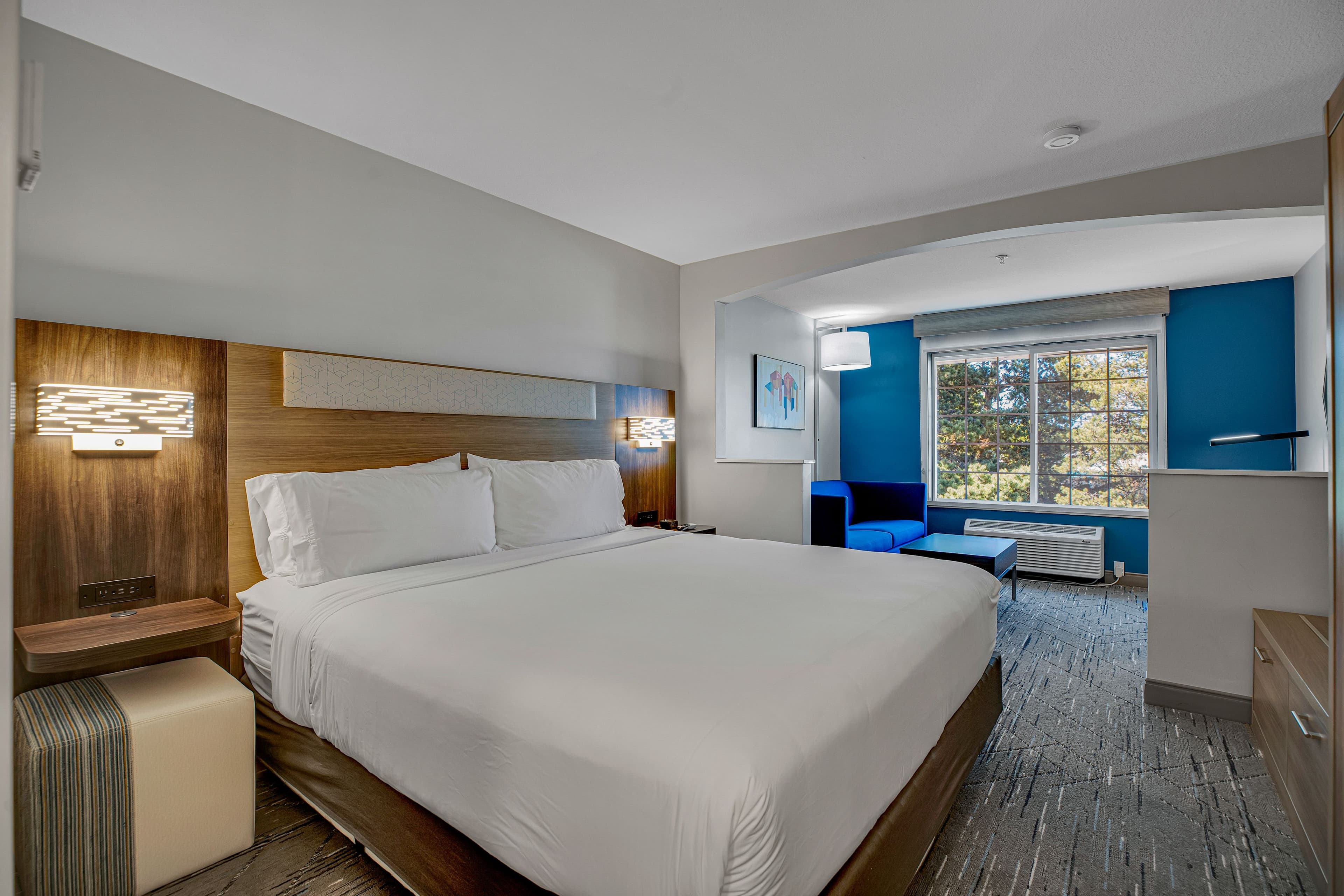Holiday Inn Express & Suites Portland-Jantzen Beach — 22