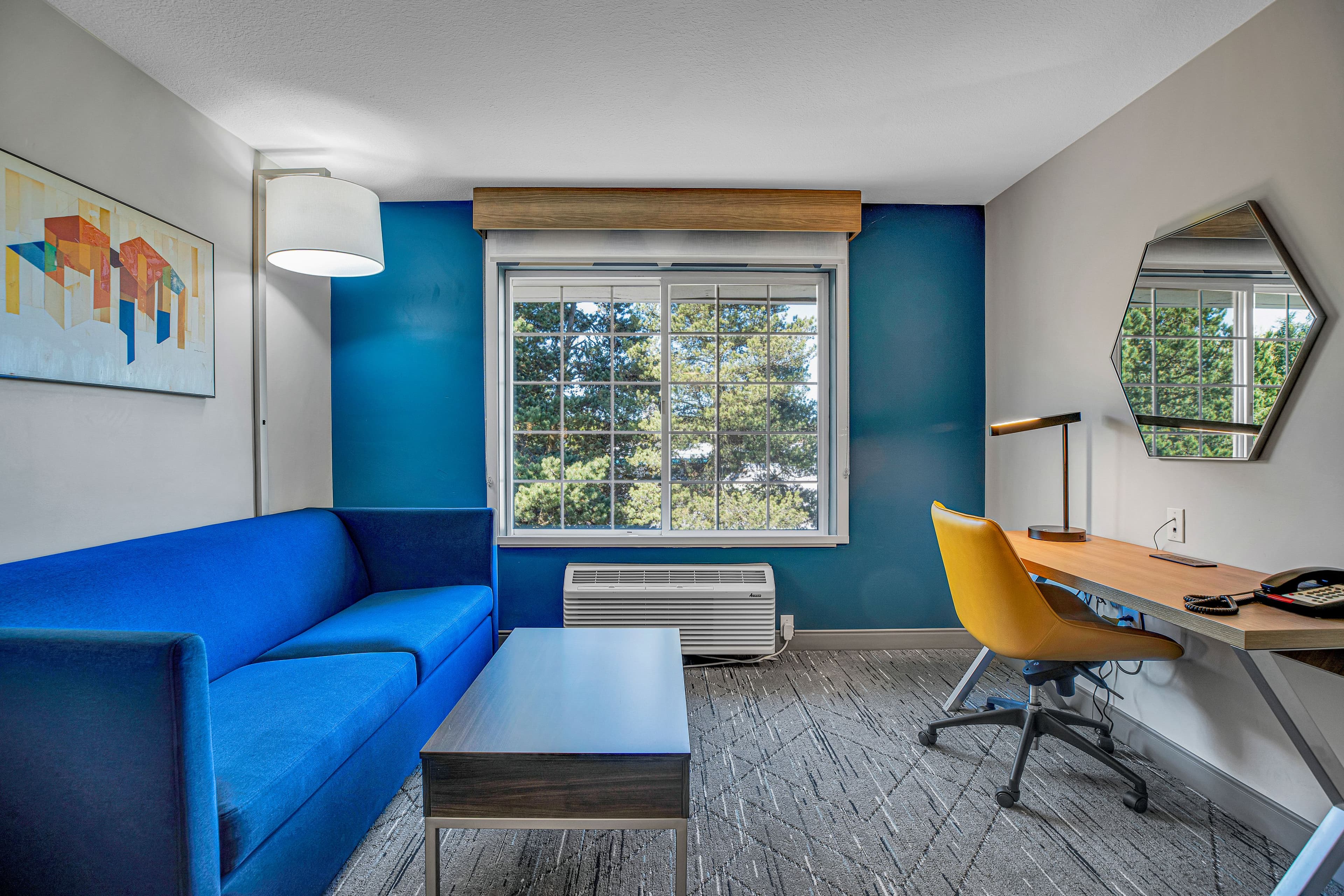 Holiday Inn Express & Suites Portland-Jantzen Beach — 28