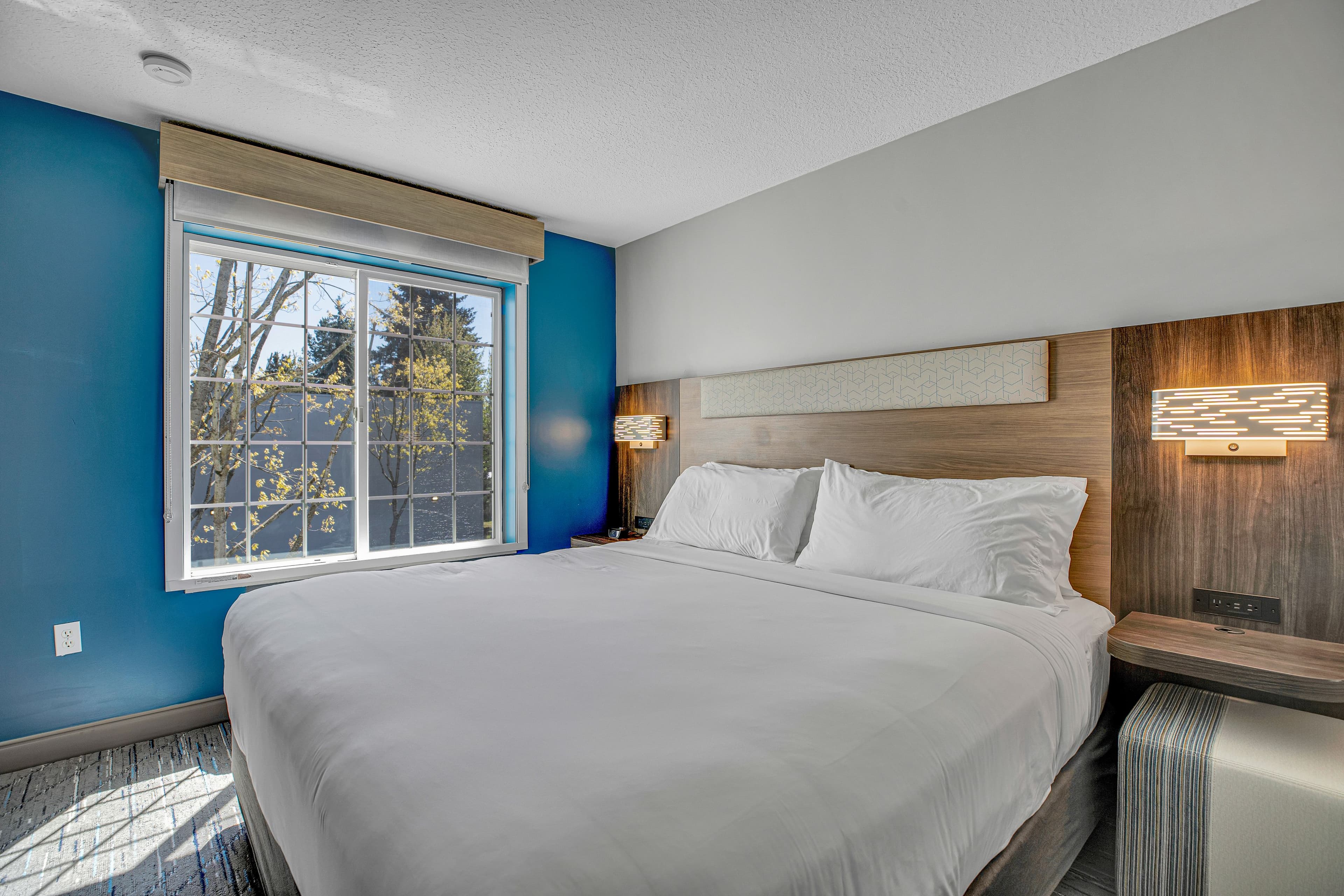 Holiday Inn Express & Suites Portland-Jantzen Beach — 29