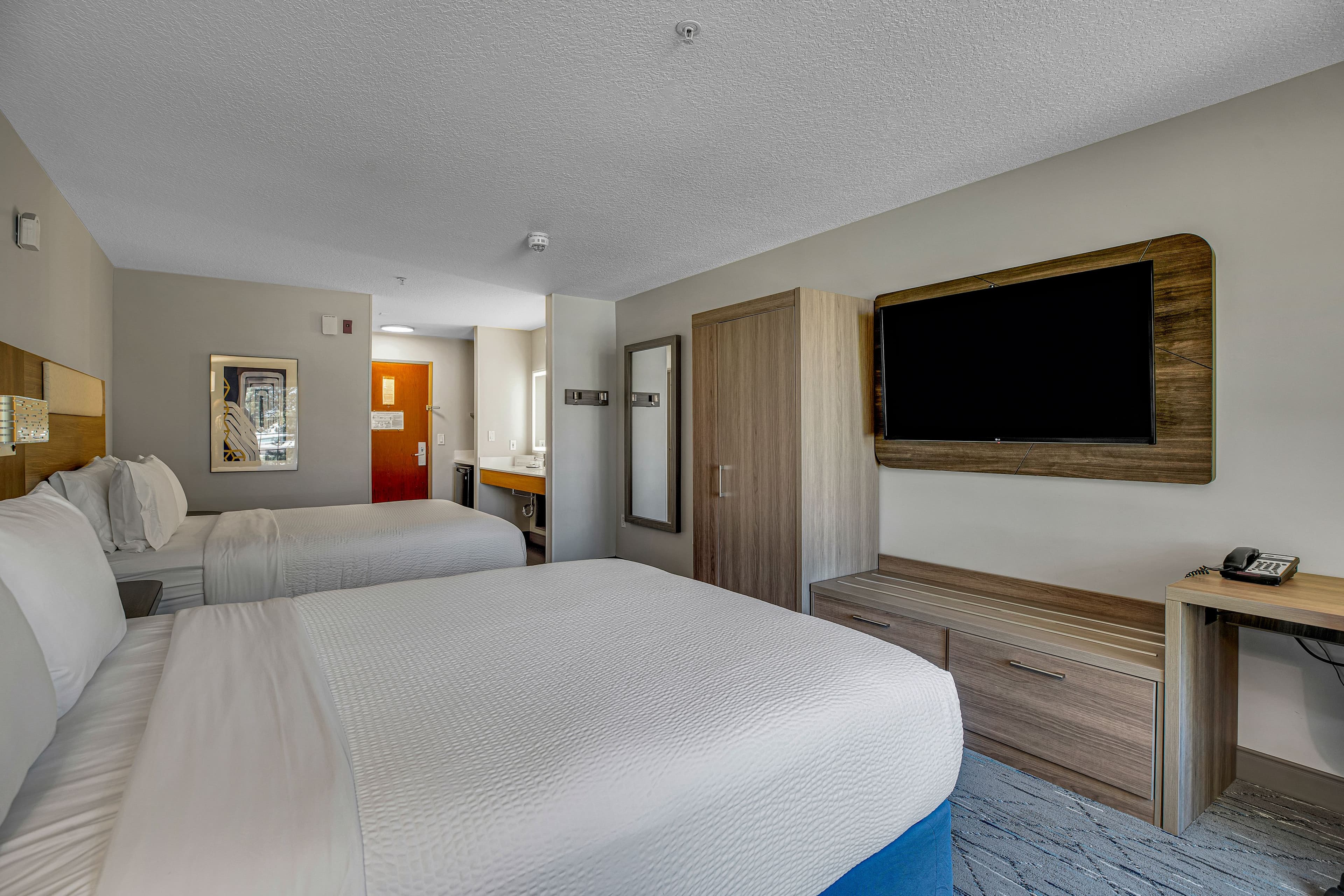 Holiday Inn Express & Suites Portland-Jantzen Beach — 92