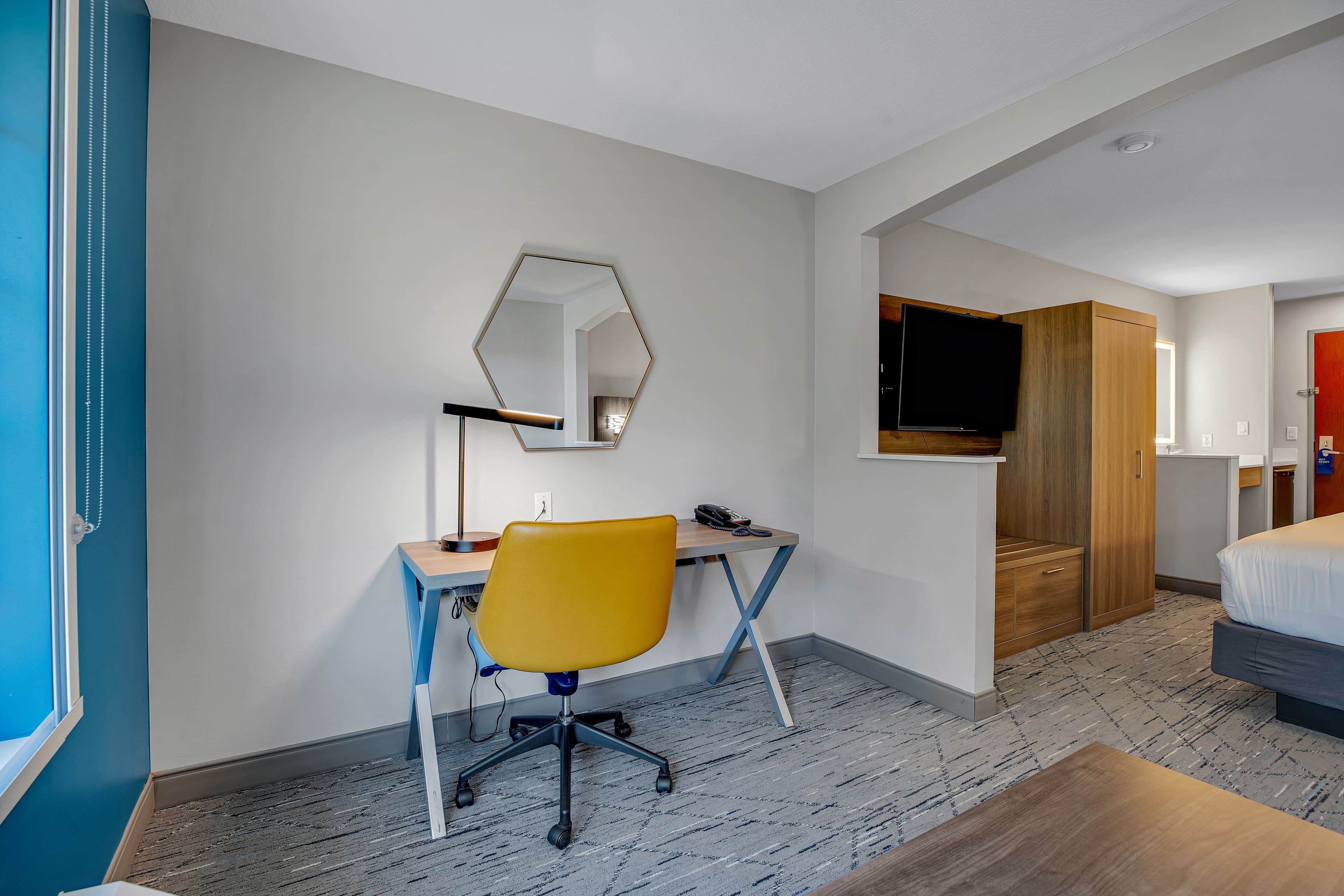 Holiday Inn Express & Suites Portland-Jantzen Beach — 74